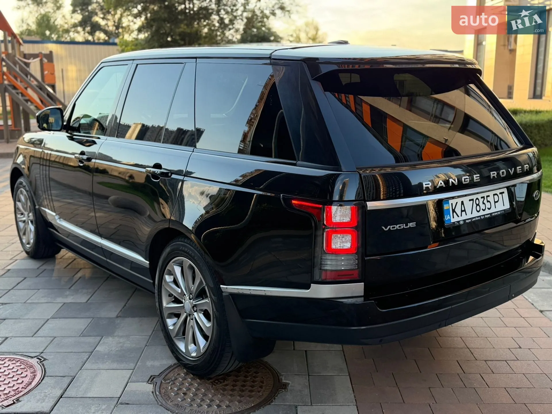 2016 Land Rover Range Rover - мініатюра 13
