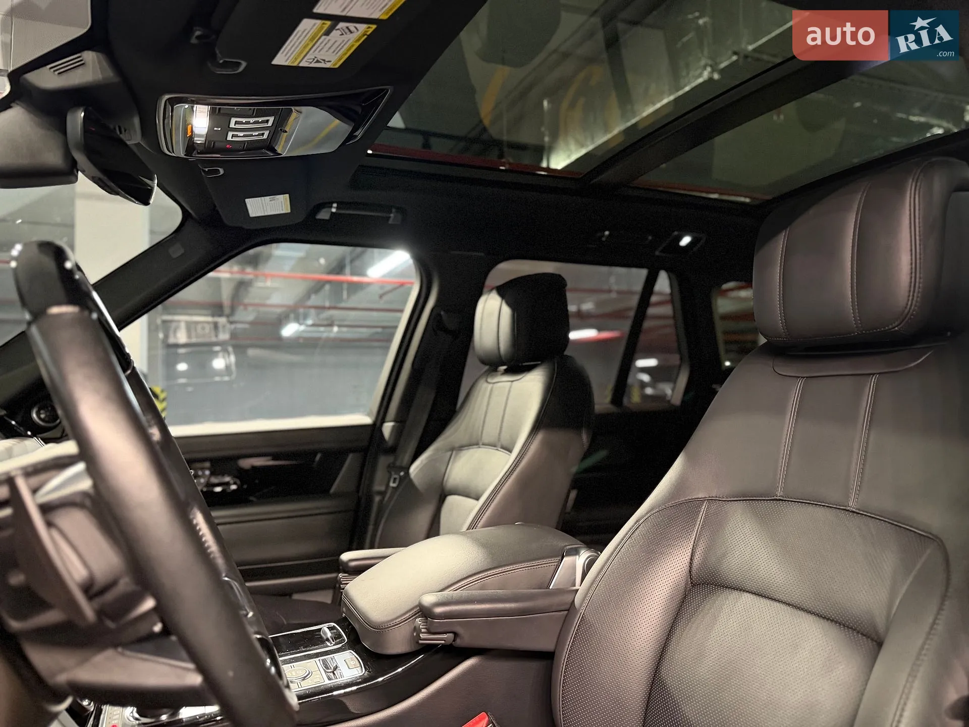 2018 Land Rover Range Rover - мініатюра 18