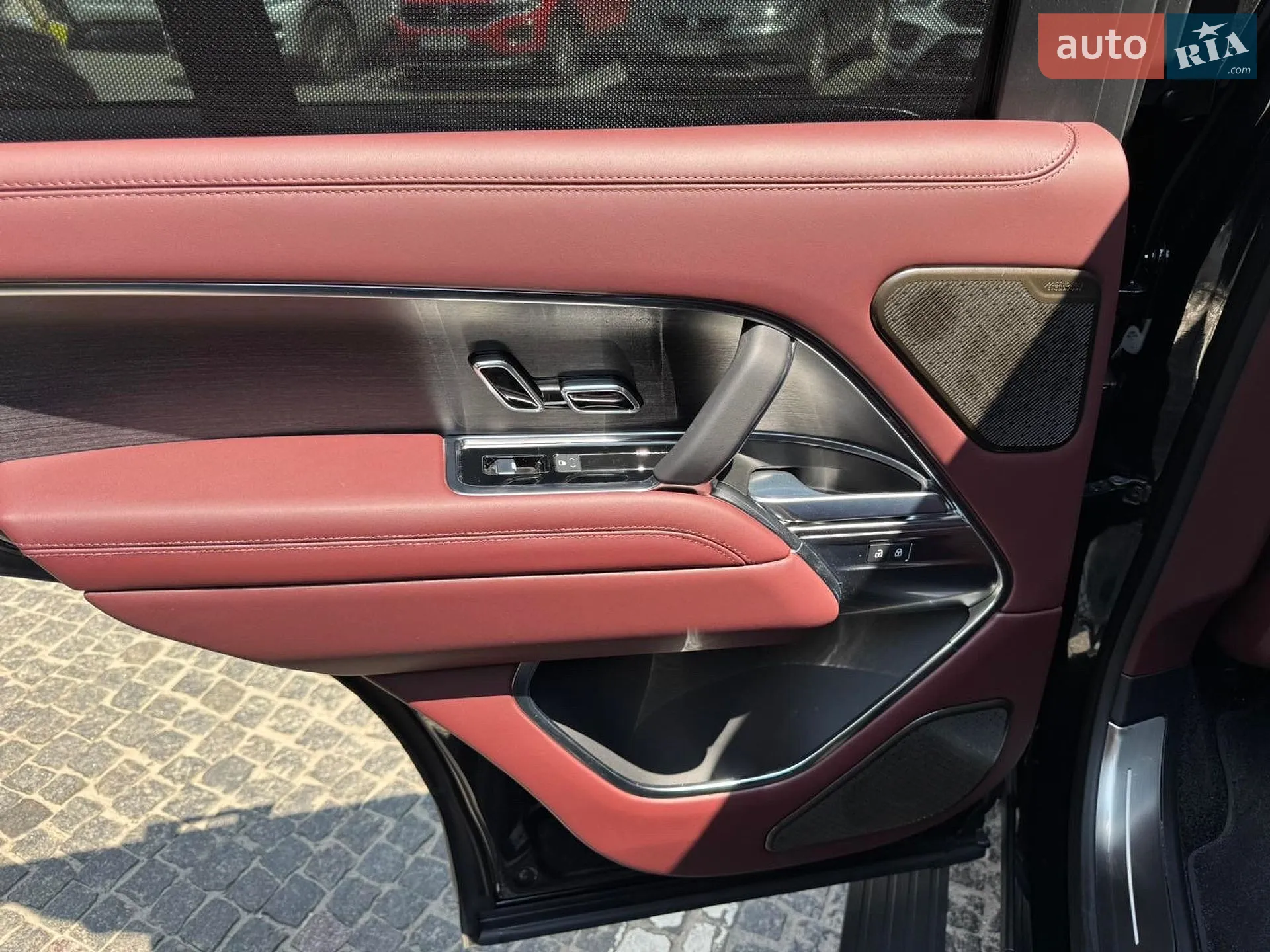 2026 Land Rover Range Rover - мініатюра 8