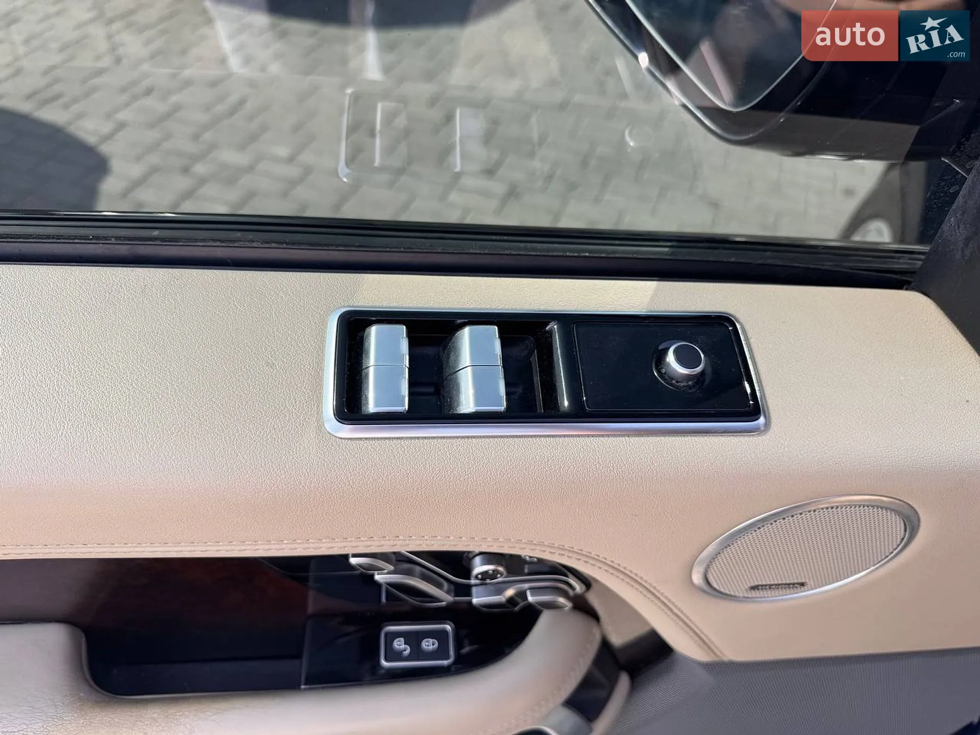 2019 Land Rover Range Rover - мініатюра 16