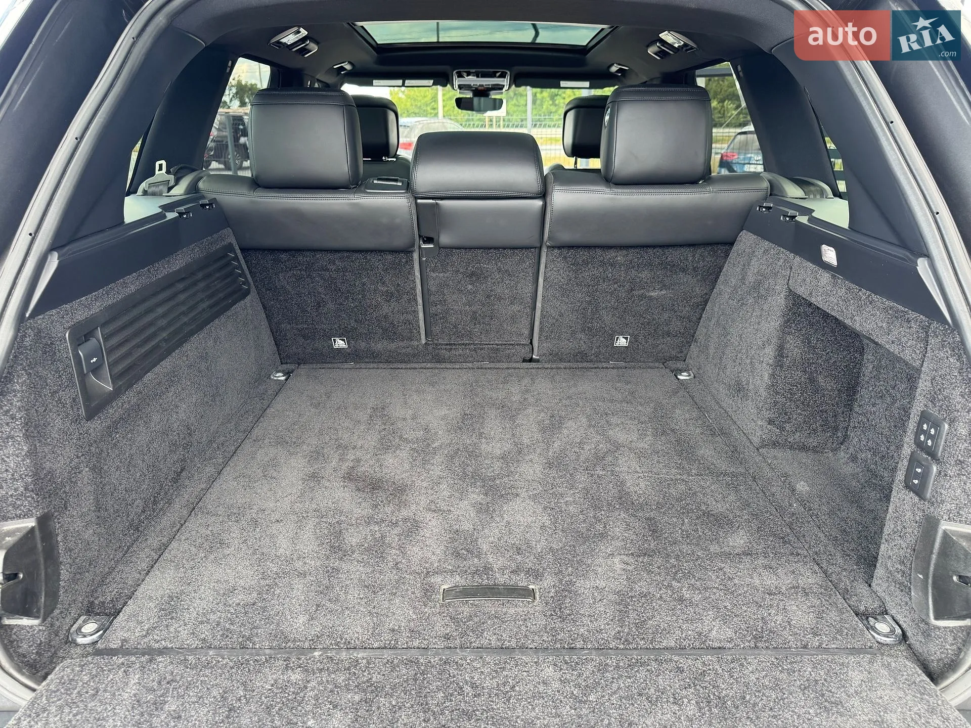 2018 Land Rover Range Rover - мініатюра 34