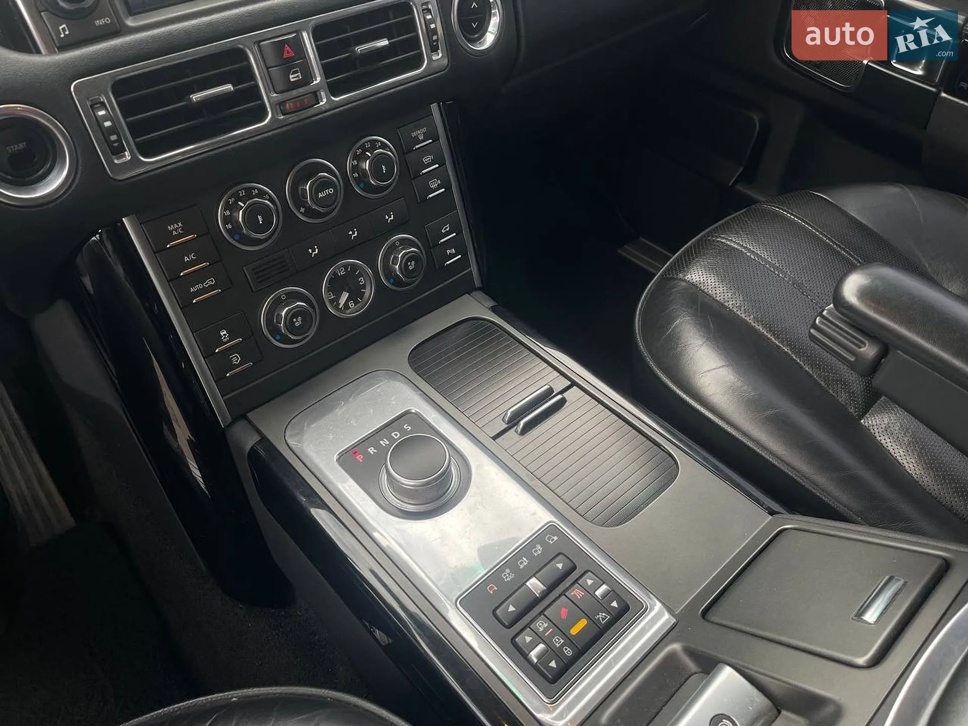 2012 Land Rover Range Rover - мініатюра 31