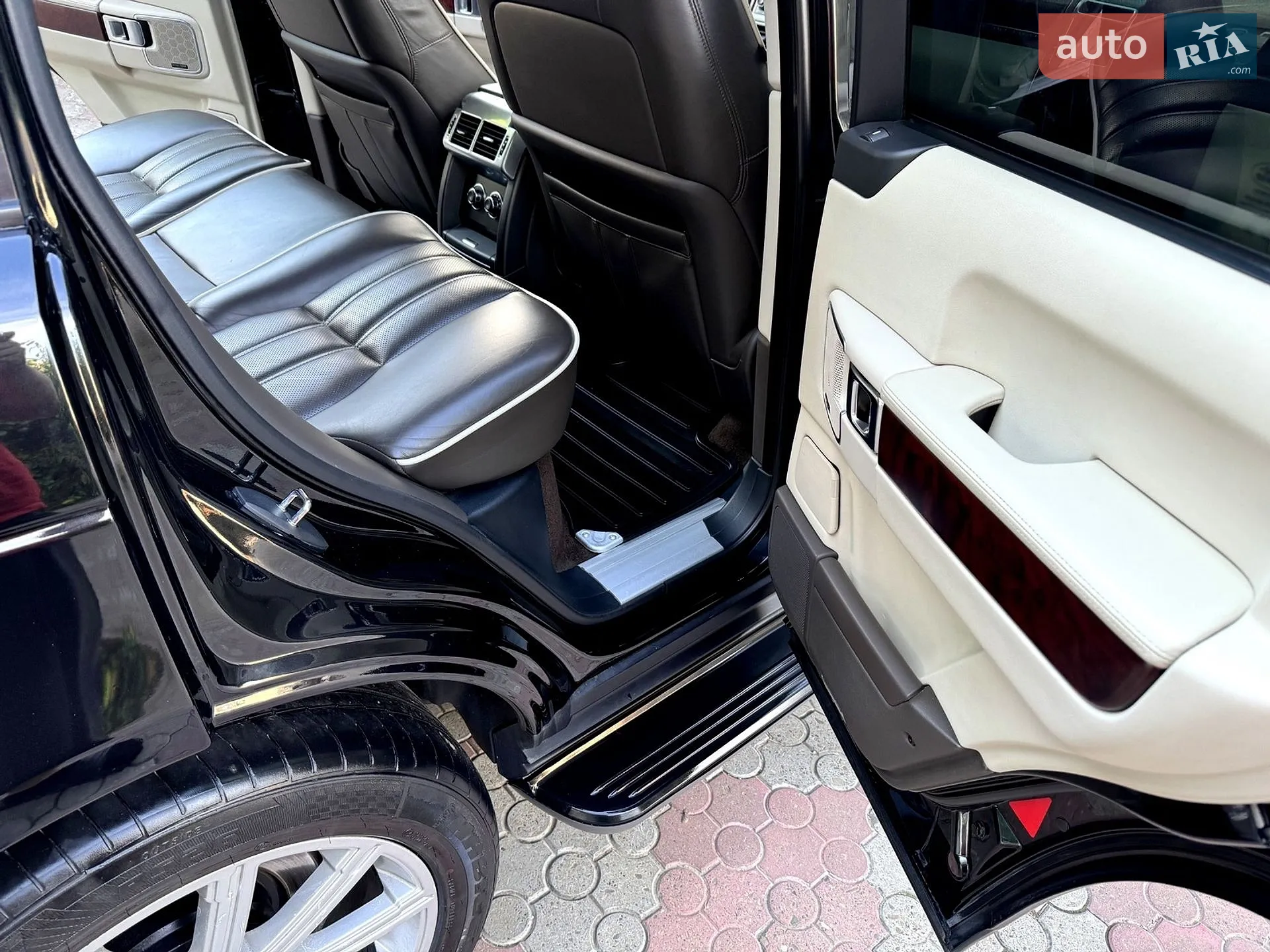 2010 Land Rover Range Rover - мініатюра 53