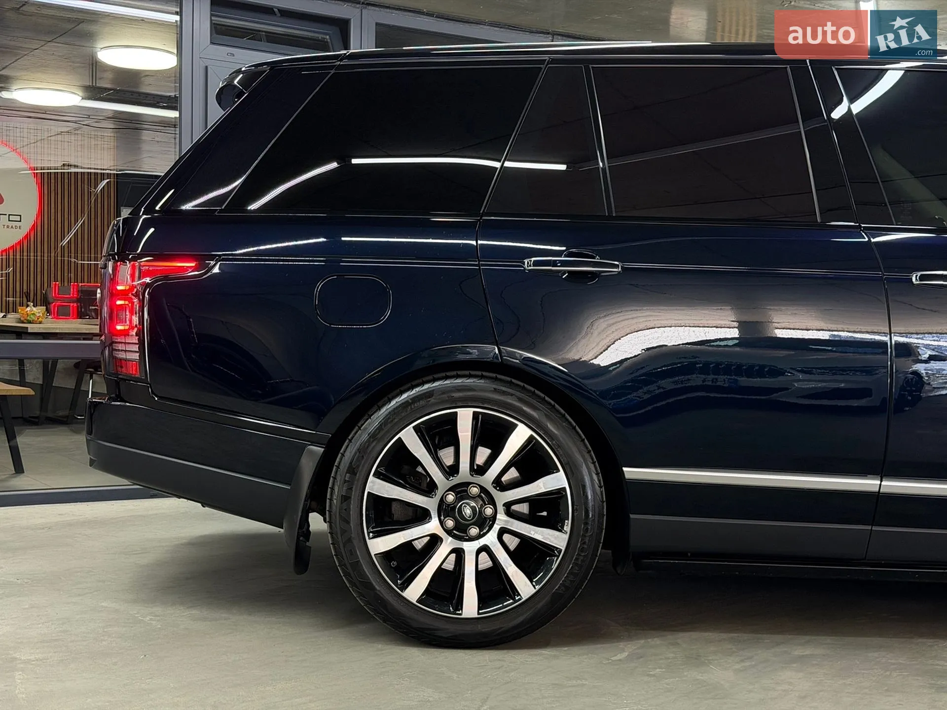2016 Land Rover Range Rover - мініатюра 18