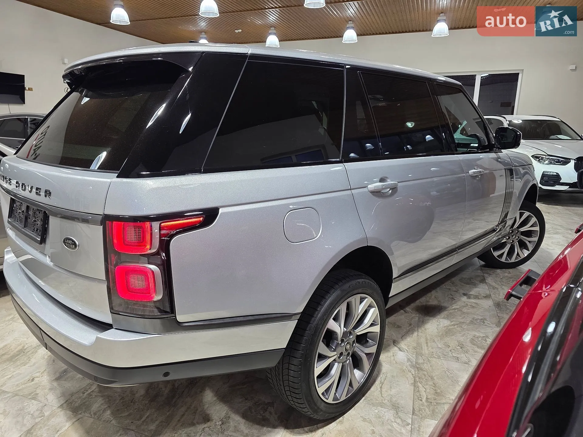 2019 Land Rover Range Rover - мініатюра 24