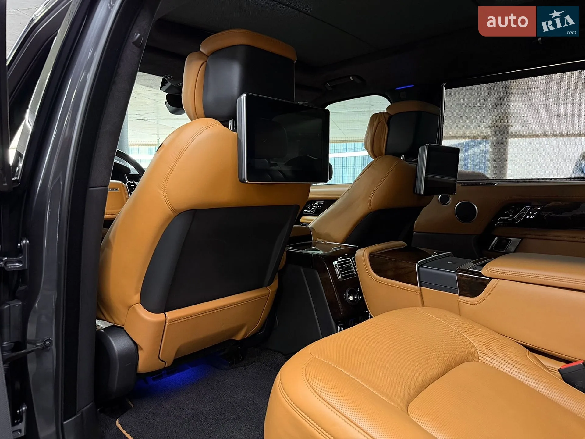 2018 Land Rover Range Rover - мініатюра 23