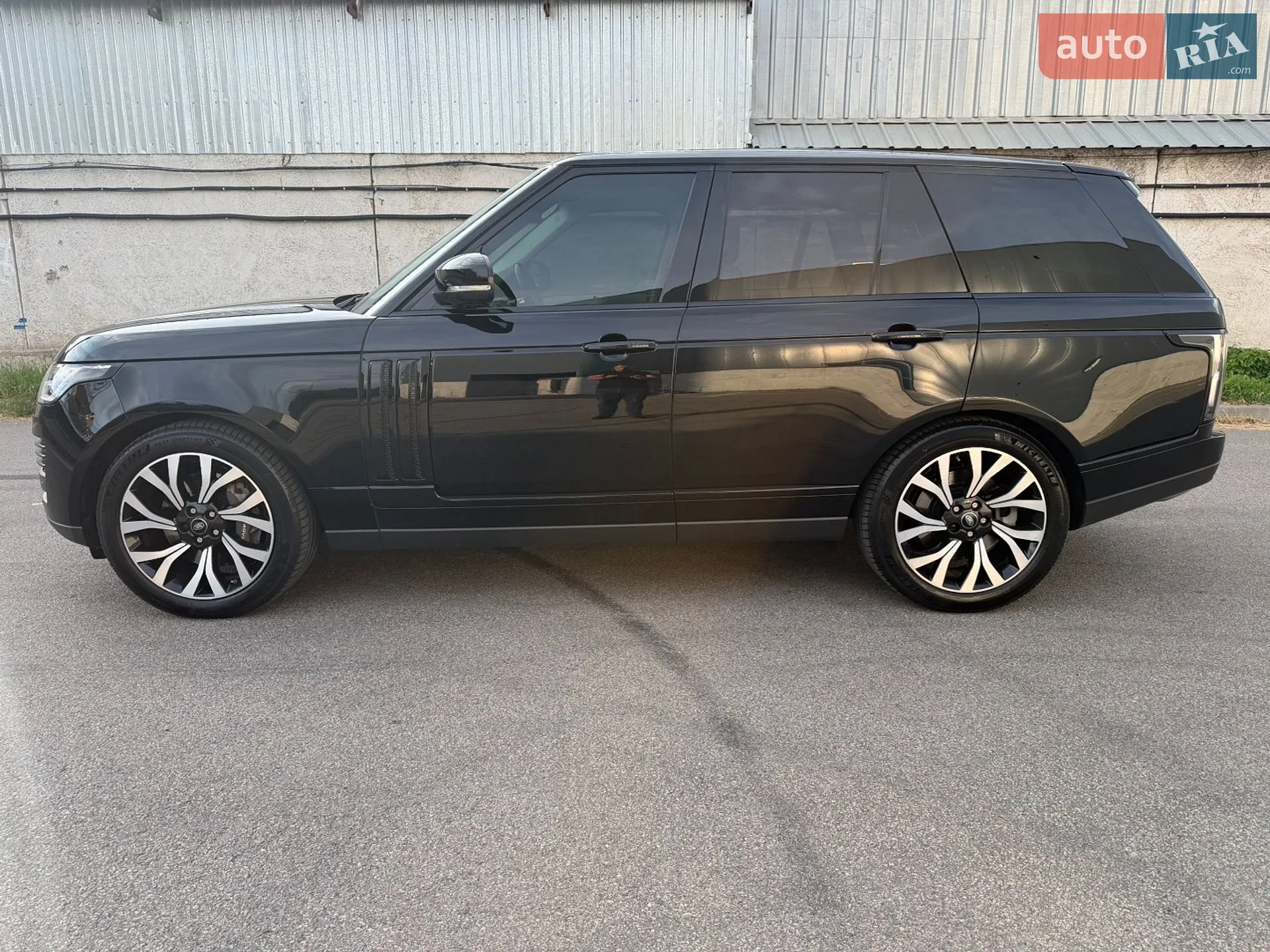 2018 Land Rover Range Rover - мініатюра 17