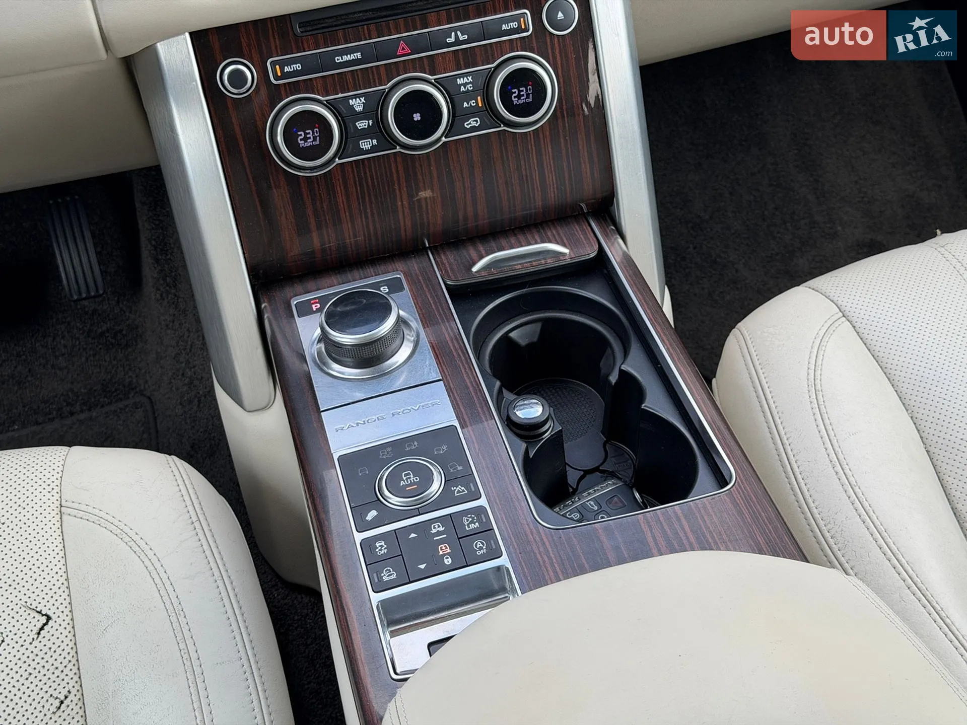 2017 Land Rover Range Rover - мініатюра 27