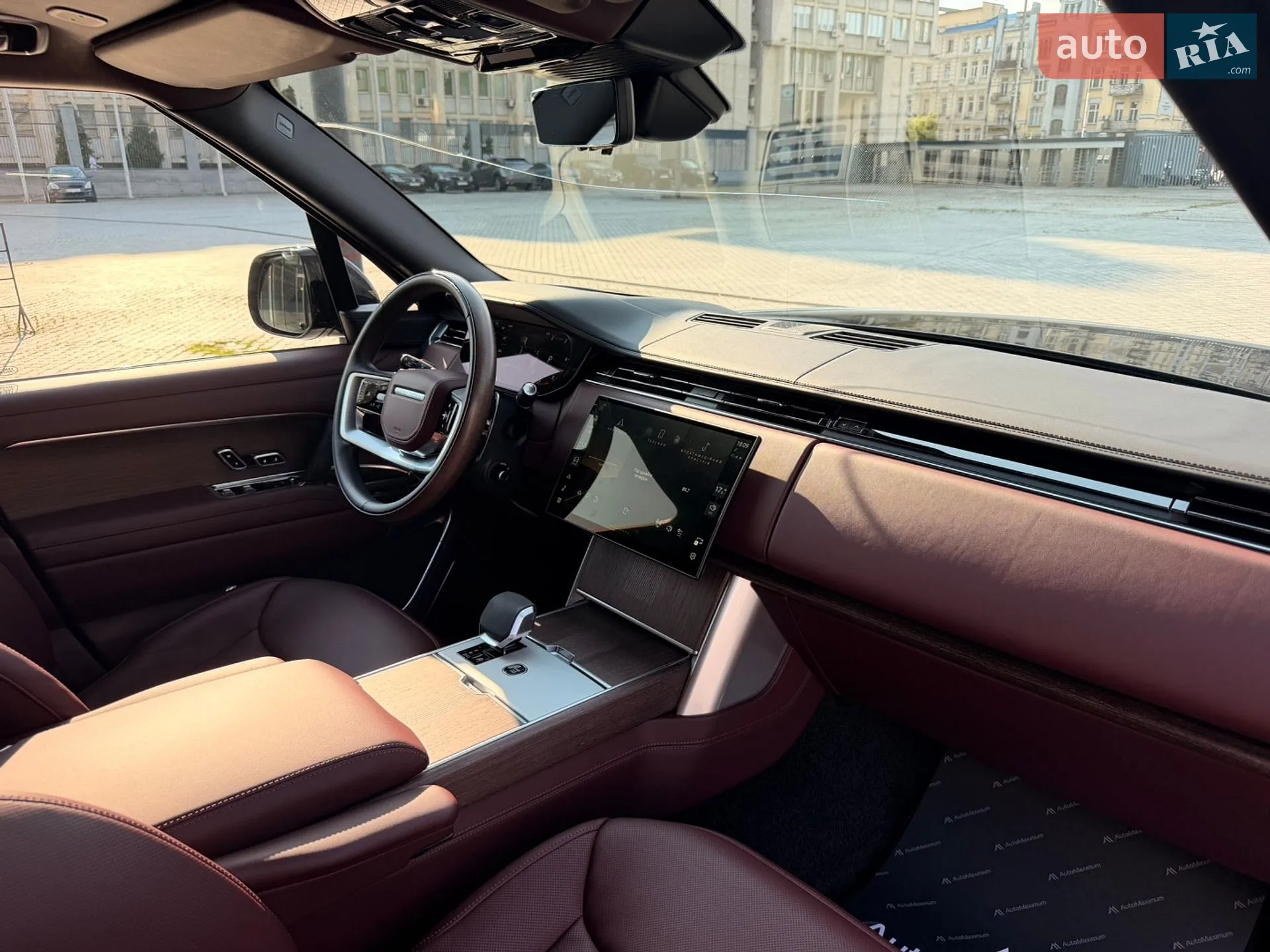 2025 Land Rover Range Rover - мініатюра 39