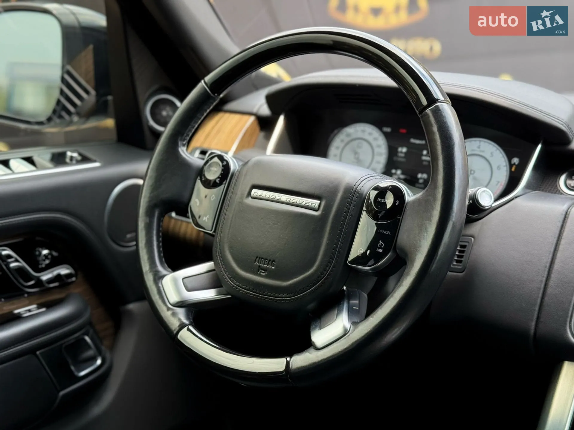 2019 Land Rover Range Rover - мініатюра 22