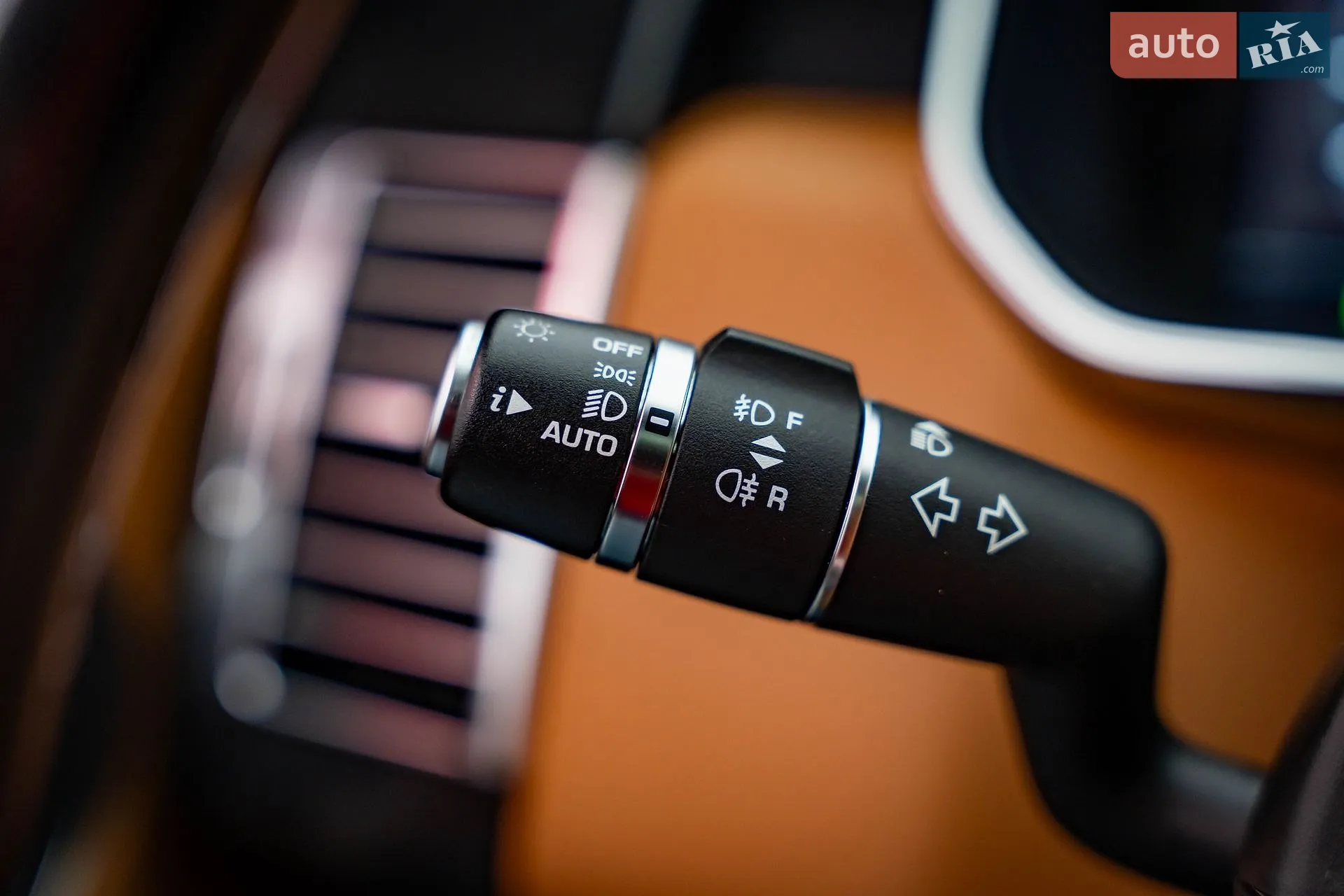 2019 Land Rover Range Rover - мініатюра 17
