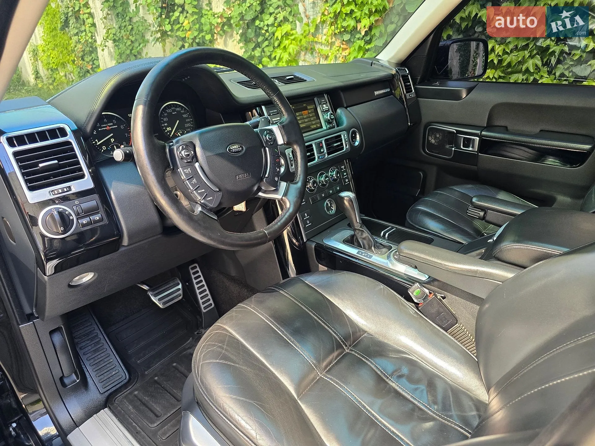 2010 Land Rover Range Rover - мініатюра 31