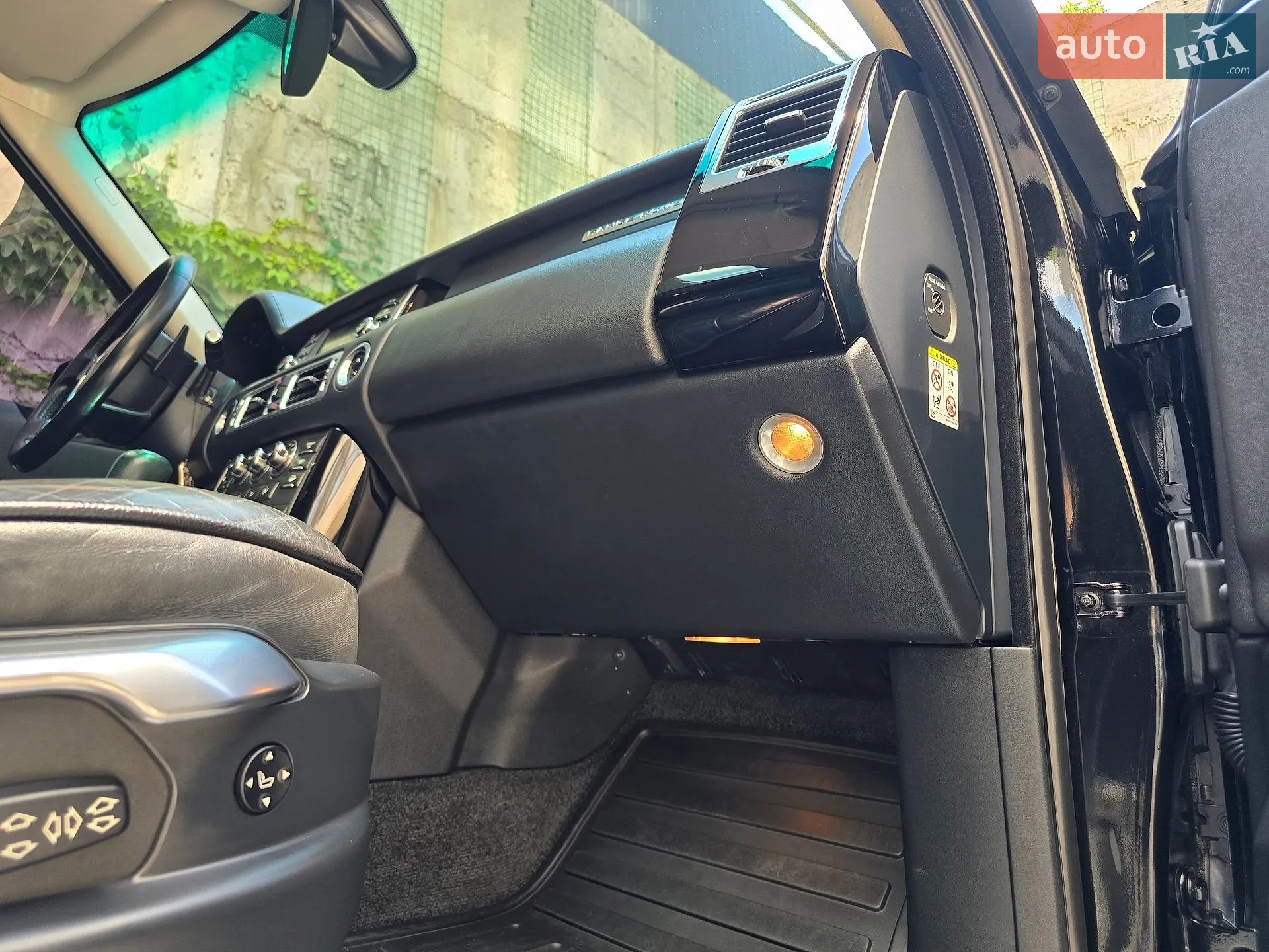 2010 Land Rover Range Rover - мініатюра 75