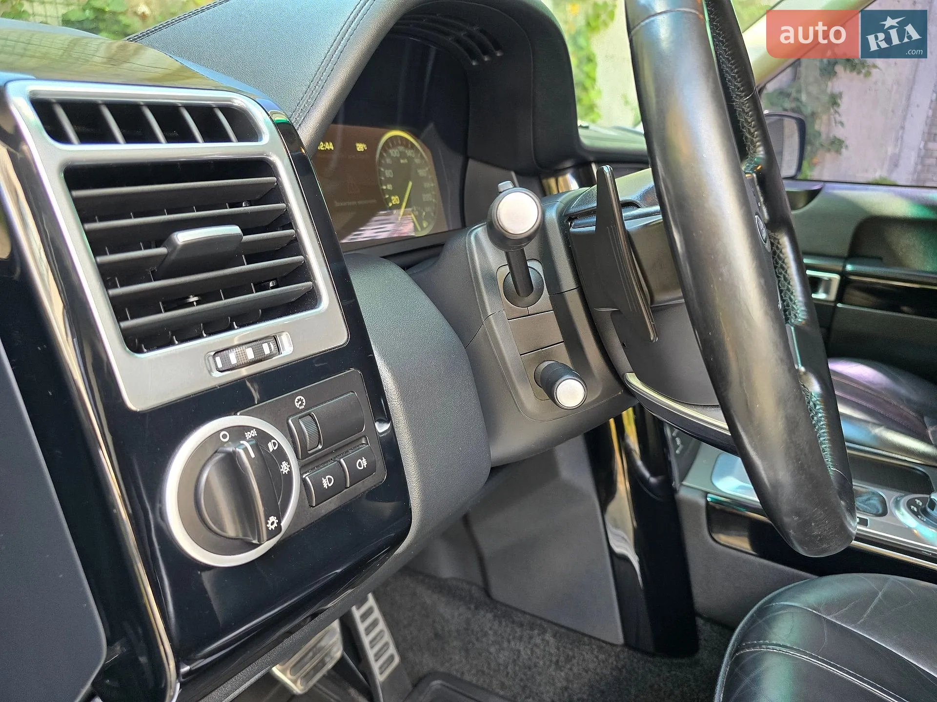 2010 Land Rover Range Rover - мініатюра 34