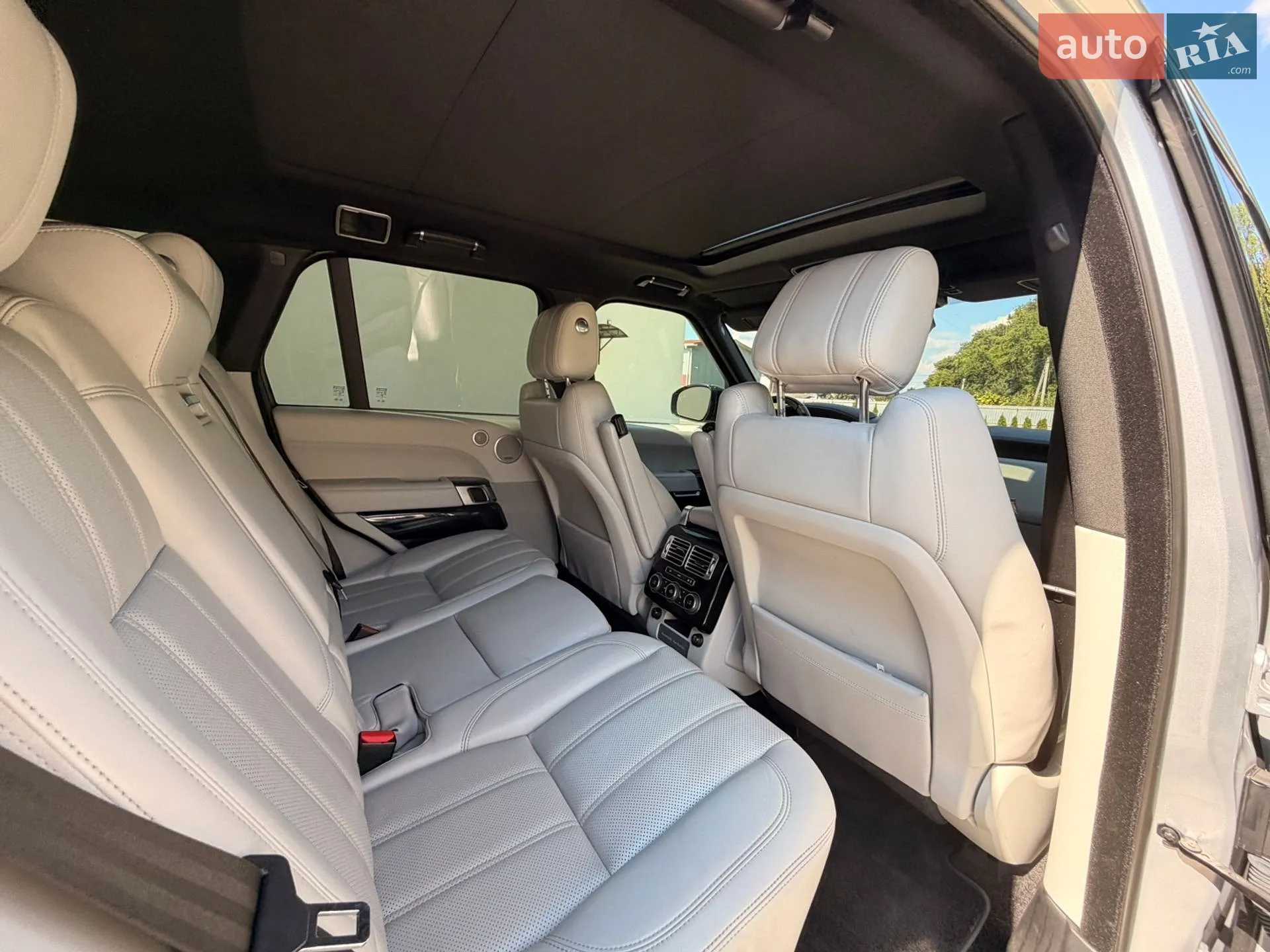 2017 Land Rover Range Rover - мініатюра 29