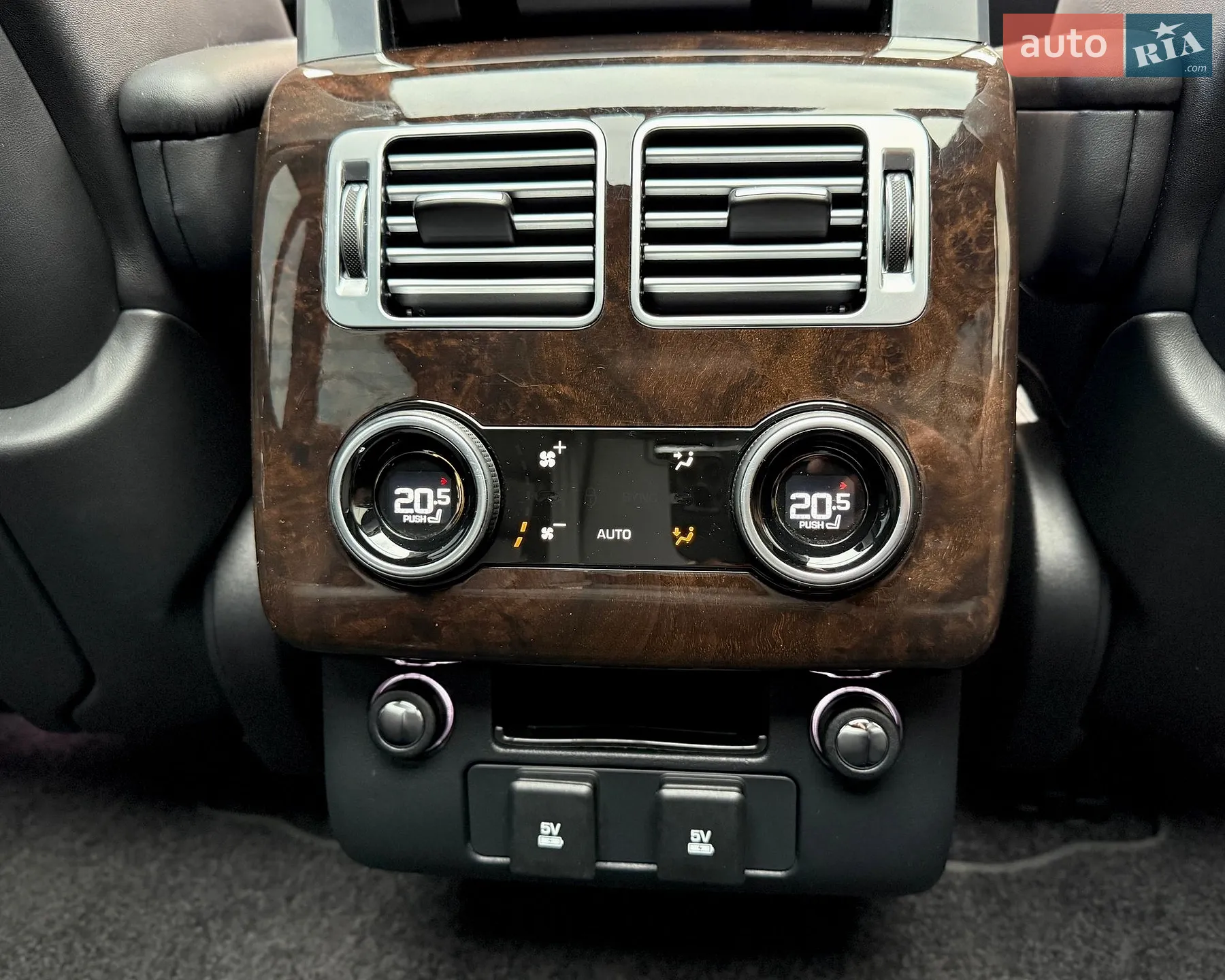 2018 Land Rover Range Rover - мініатюра 21