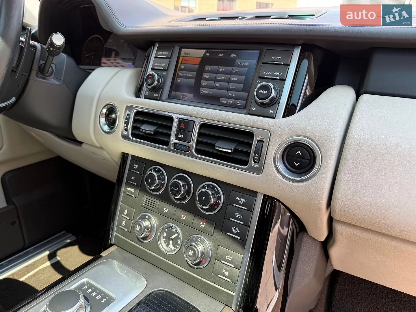 2012 Land Rover Range Rover - мініатюра 29