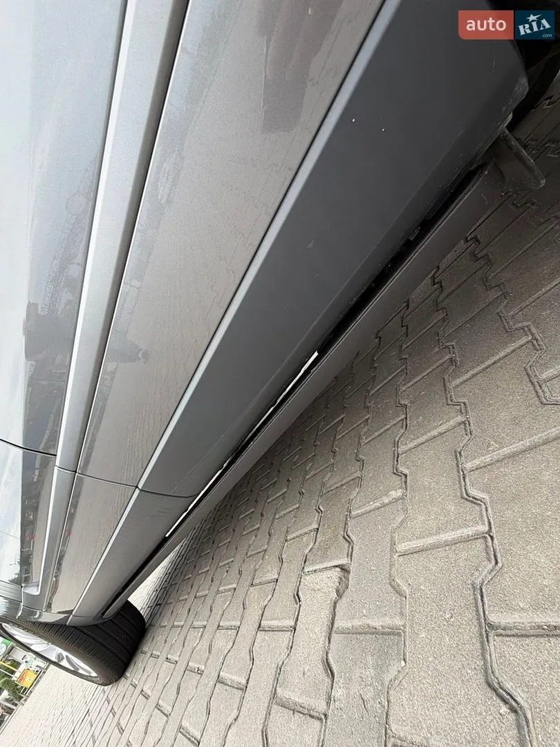 2019 Land Rover Range Rover - мініатюра 25
