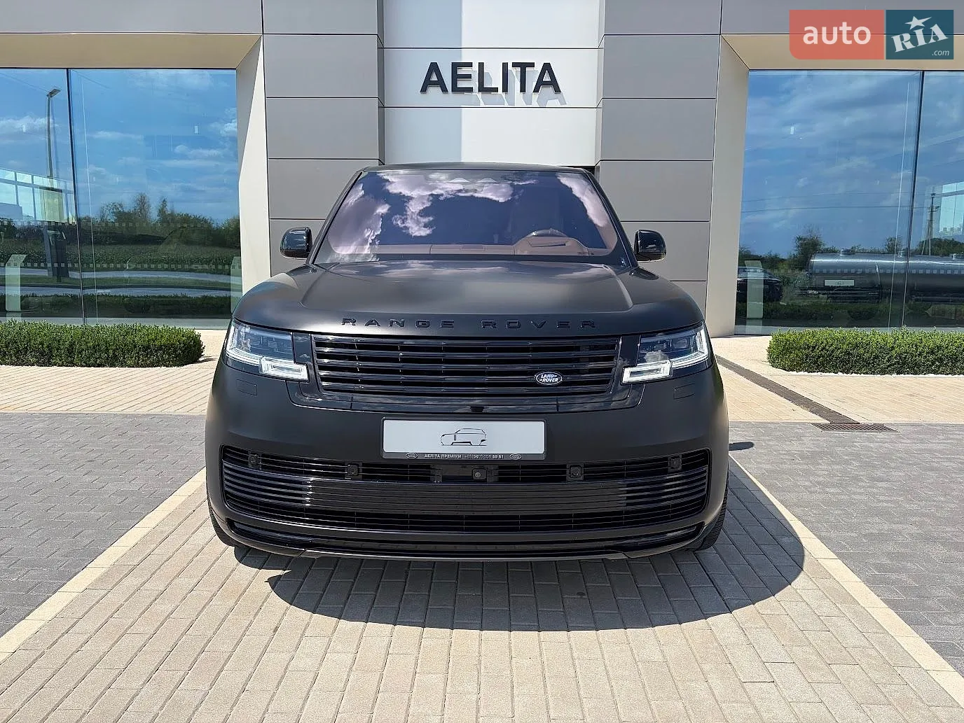Land Rover Range Rover 2023 VIN SALKABBW6PA053947 фото оголошення 5 з 37