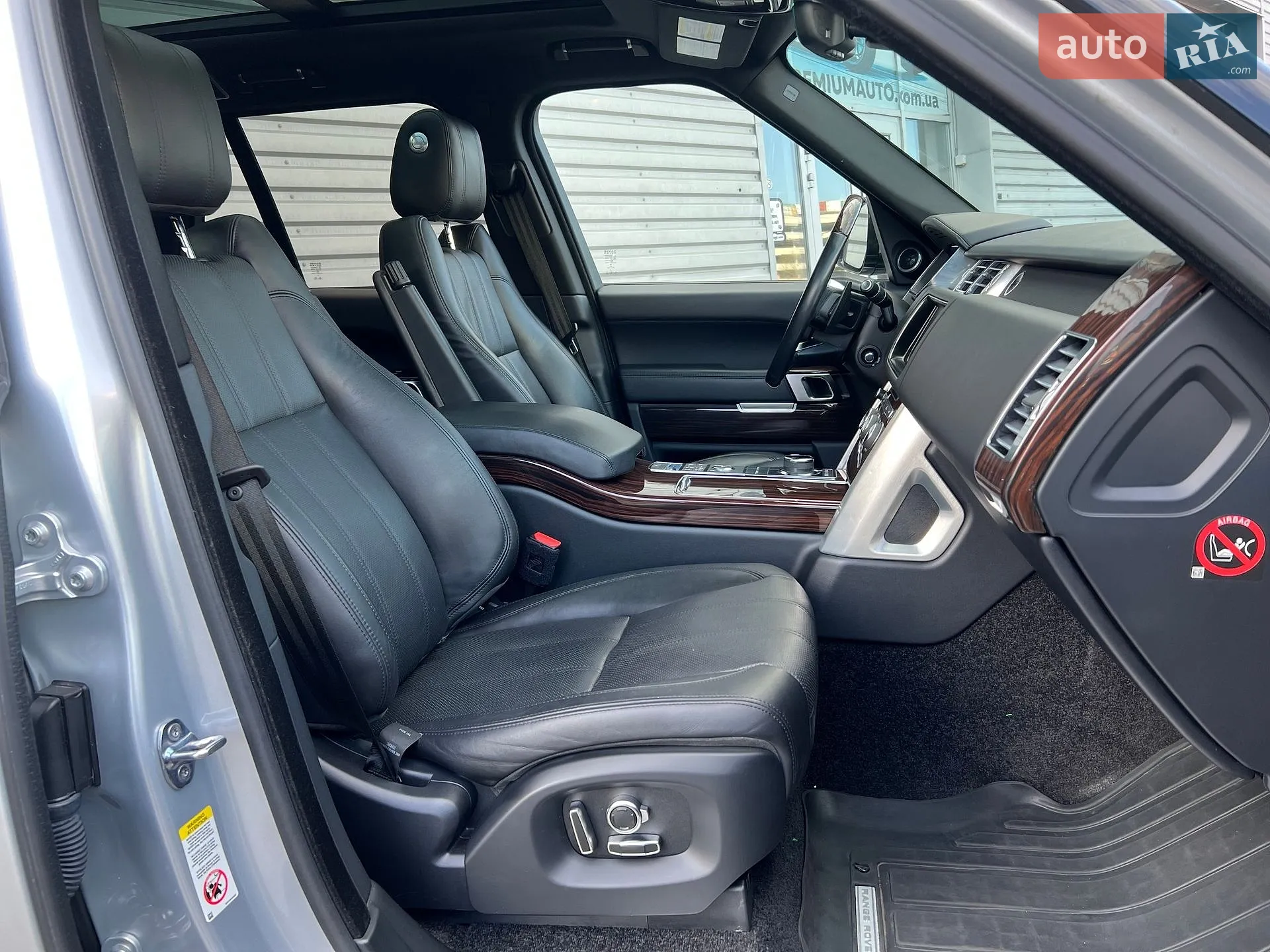 2017 Land Rover Range Rover - мініатюра 27
