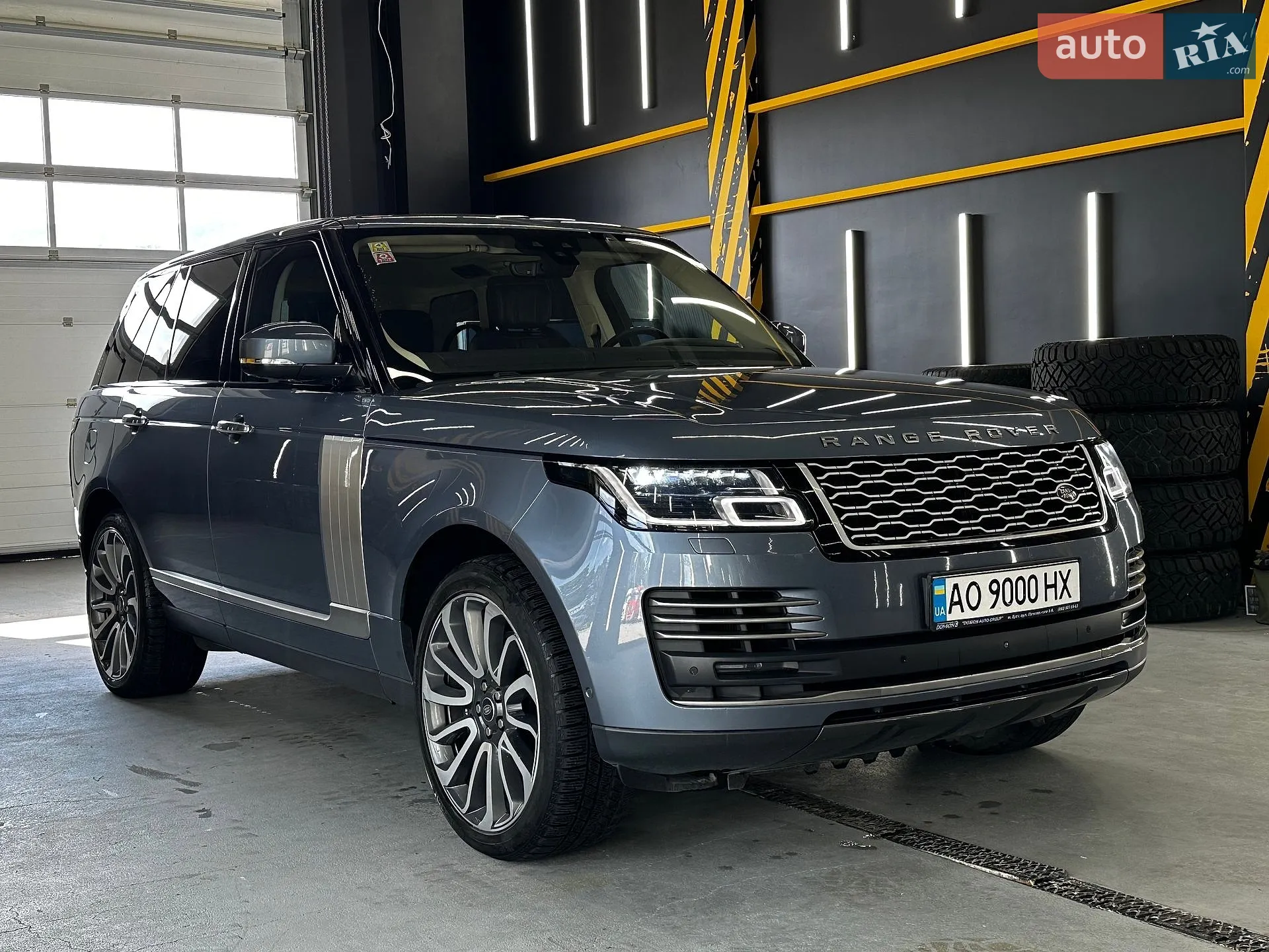 2018 Land Rover Range Rover - мініатюра 2