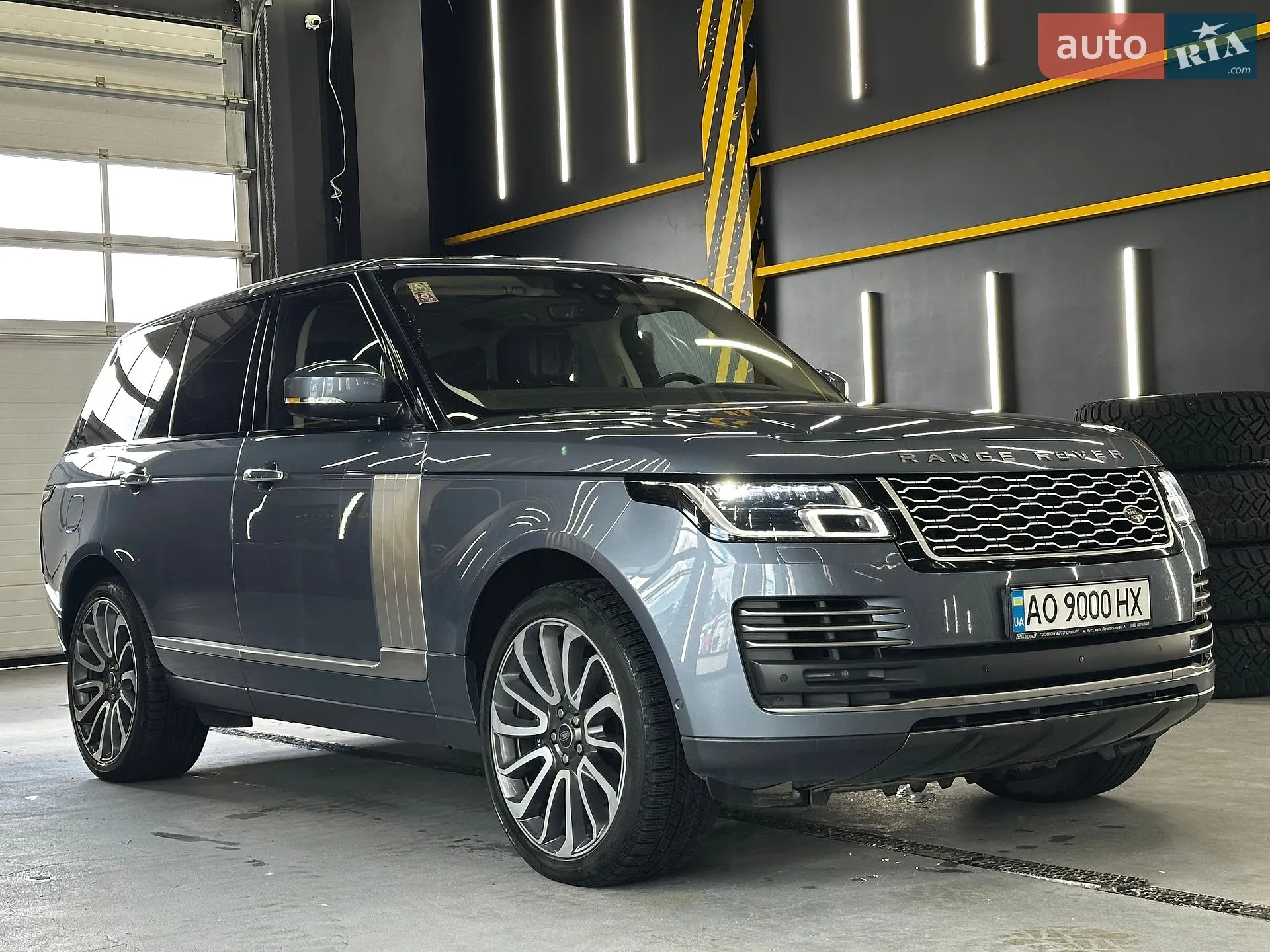 2018 Land Rover Range Rover - мініатюра 23