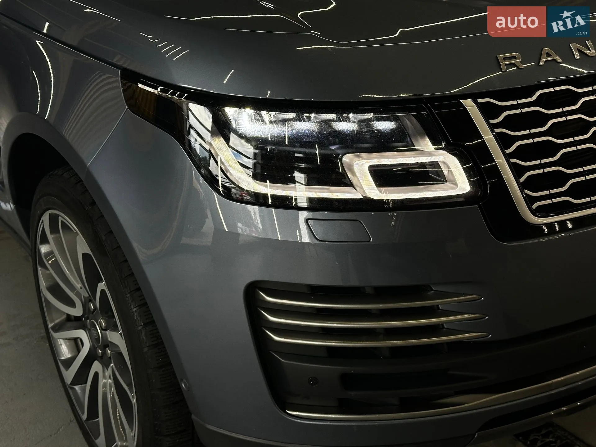 2018 Land Rover Range Rover - мініатюра 17