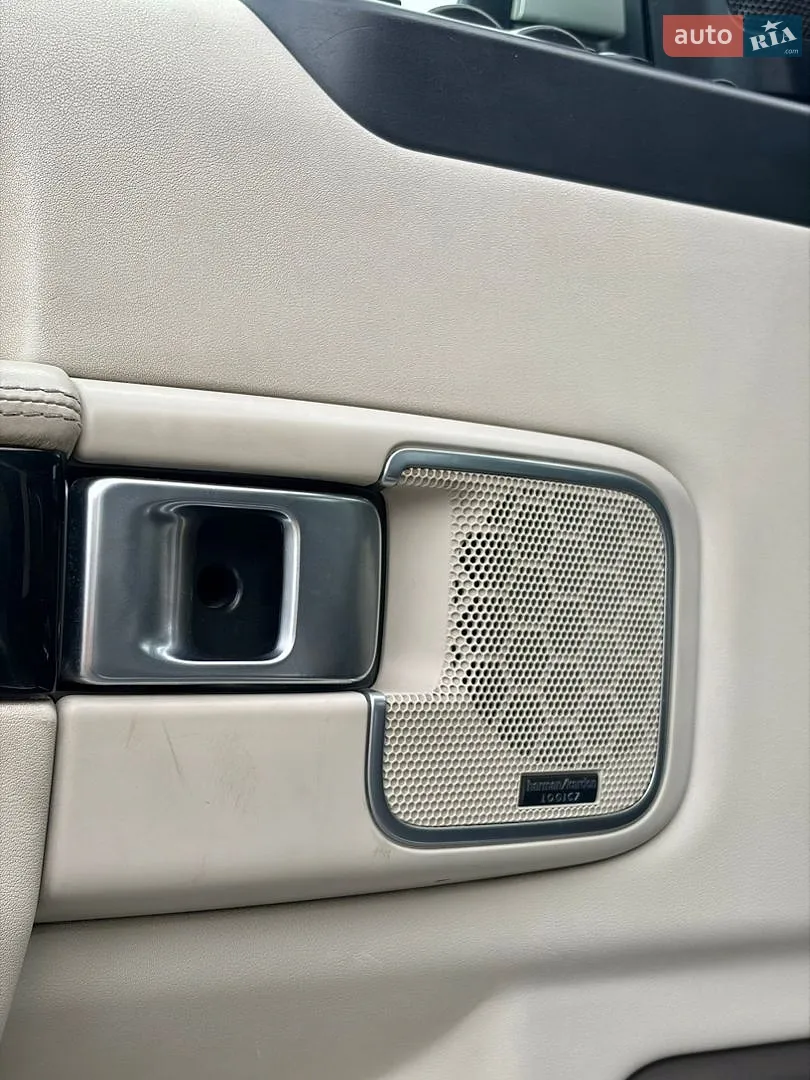 2011 Land Rover Range Rover - мініатюра 10