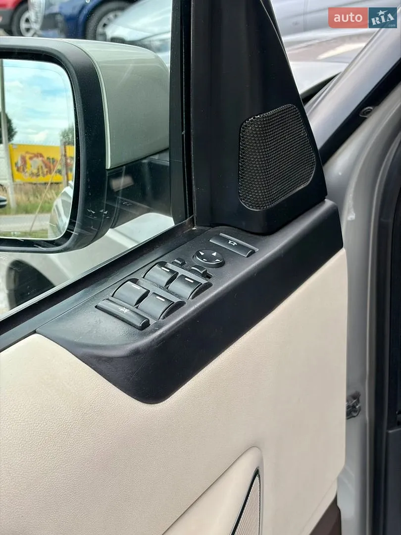 2011 Land Rover Range Rover - мініатюра 11