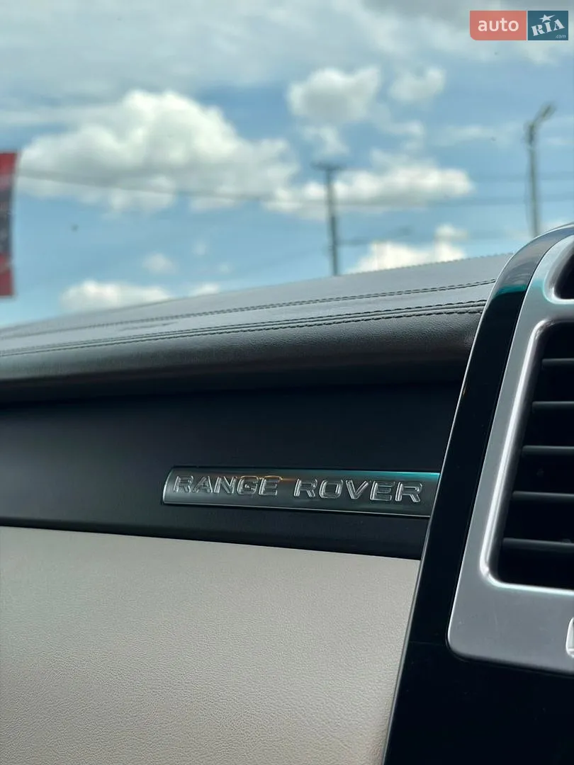 2011 Land Rover Range Rover - мініатюра 24