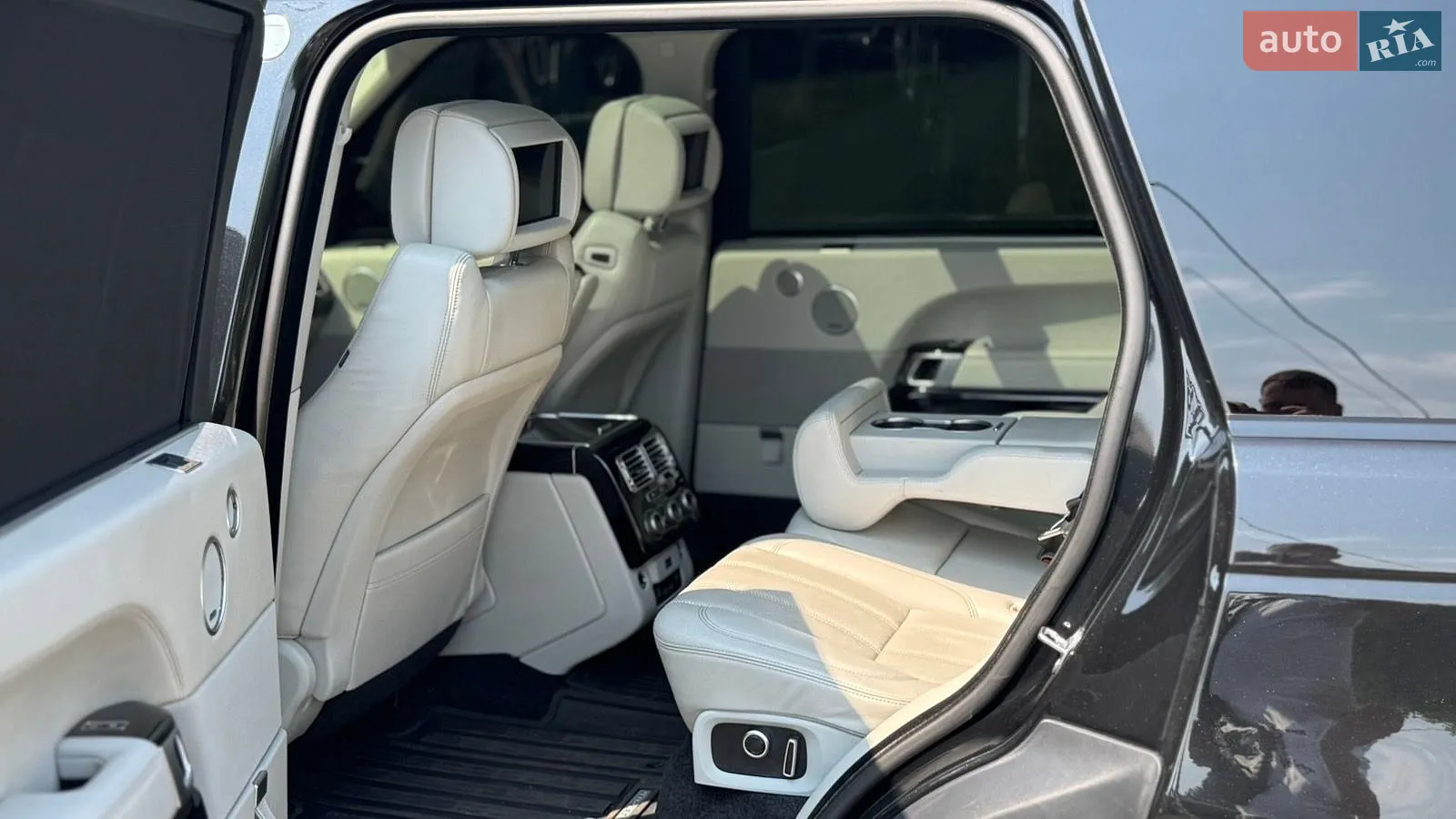 2017 Land Rover Range Rover - мініатюра 19