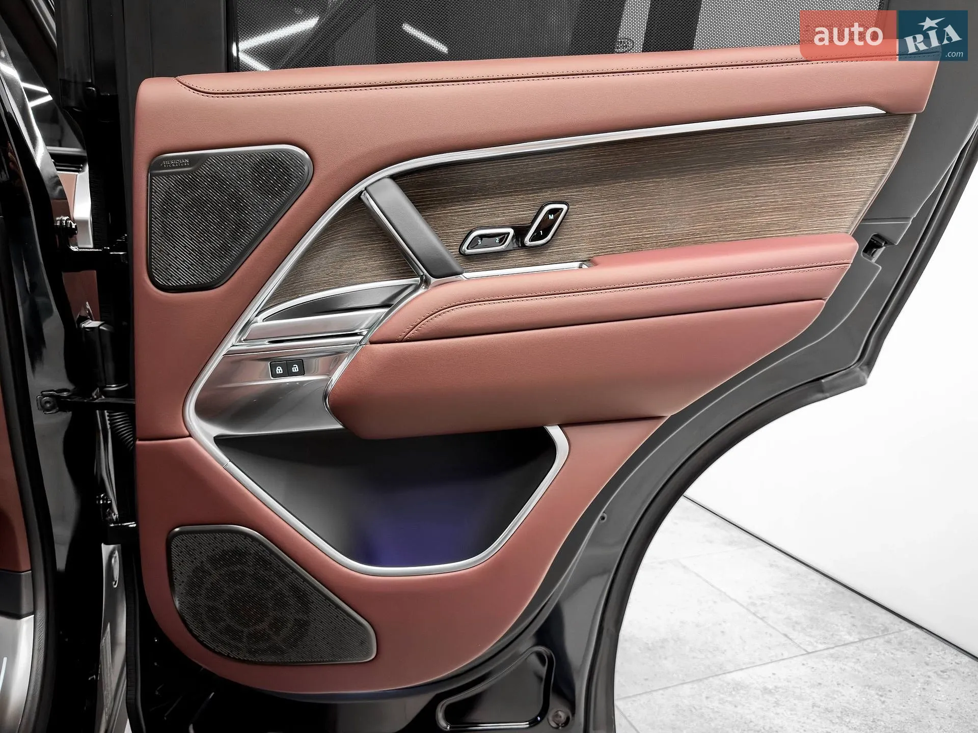 2025 Land Rover Range Rover - мініатюра 58