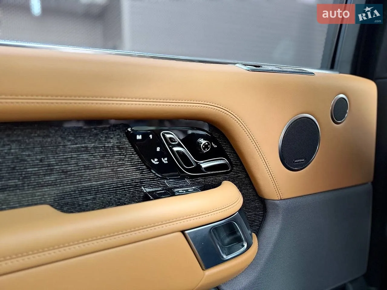 2019 Land Rover Range Rover - мініатюра 28