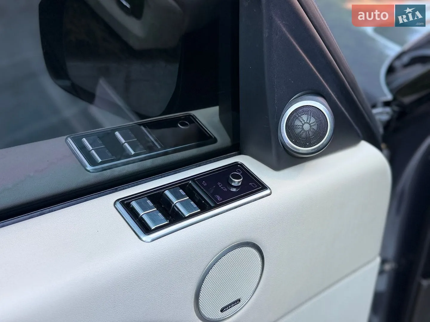 2017 Land Rover Range Rover - мініатюра 42
