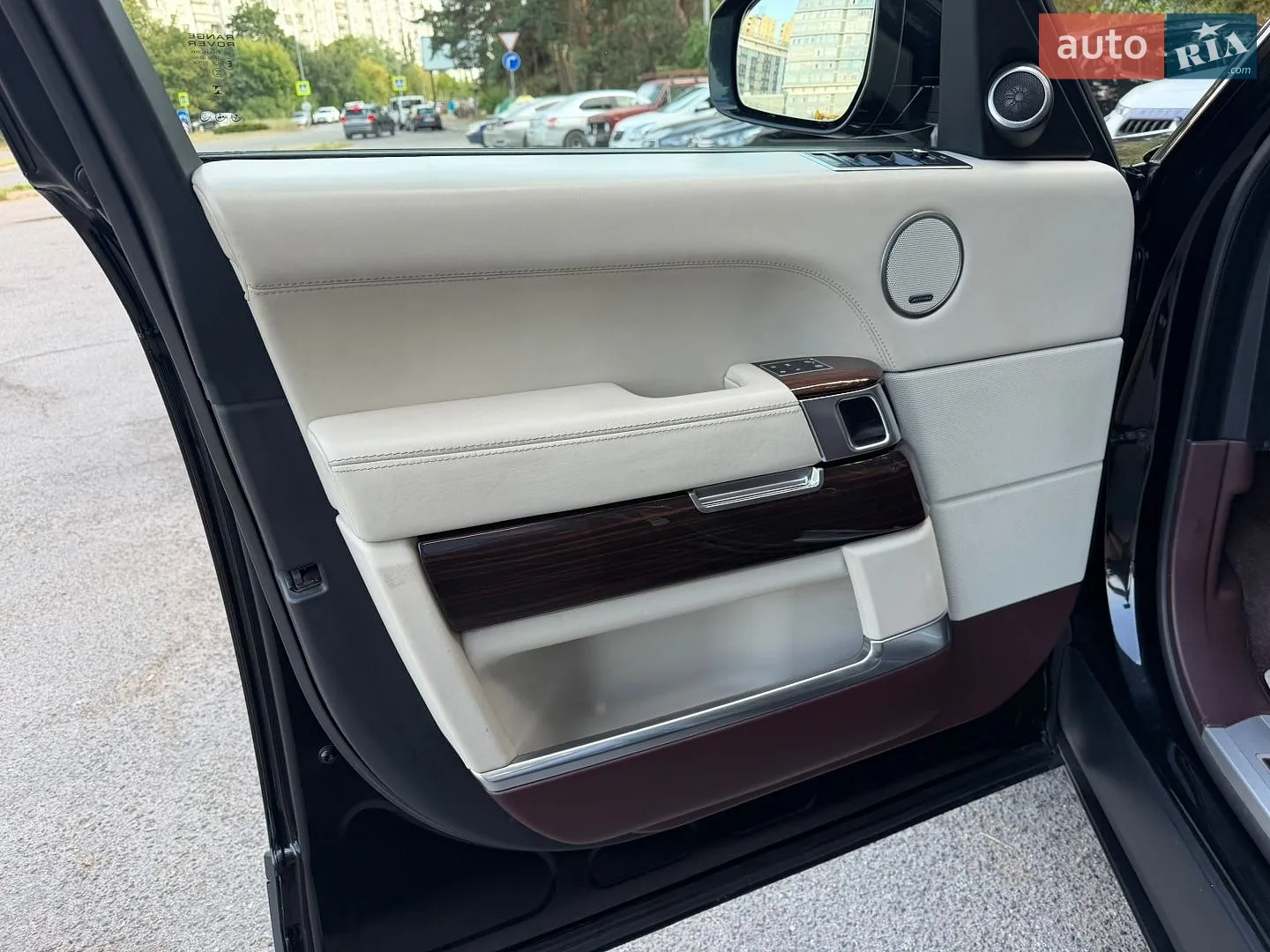 2017 Land Rover Range Rover - мініатюра 17