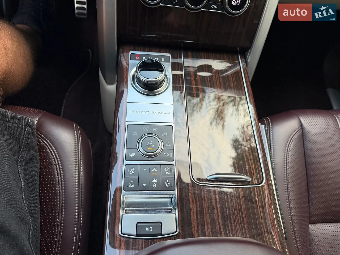 2017 Land Rover Range Rover - мініатюра 23