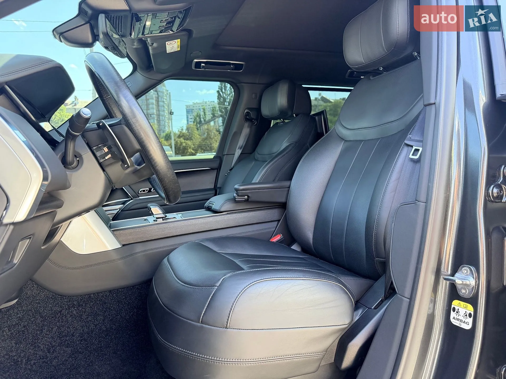2025 Land Rover Range Rover - мініатюра 12