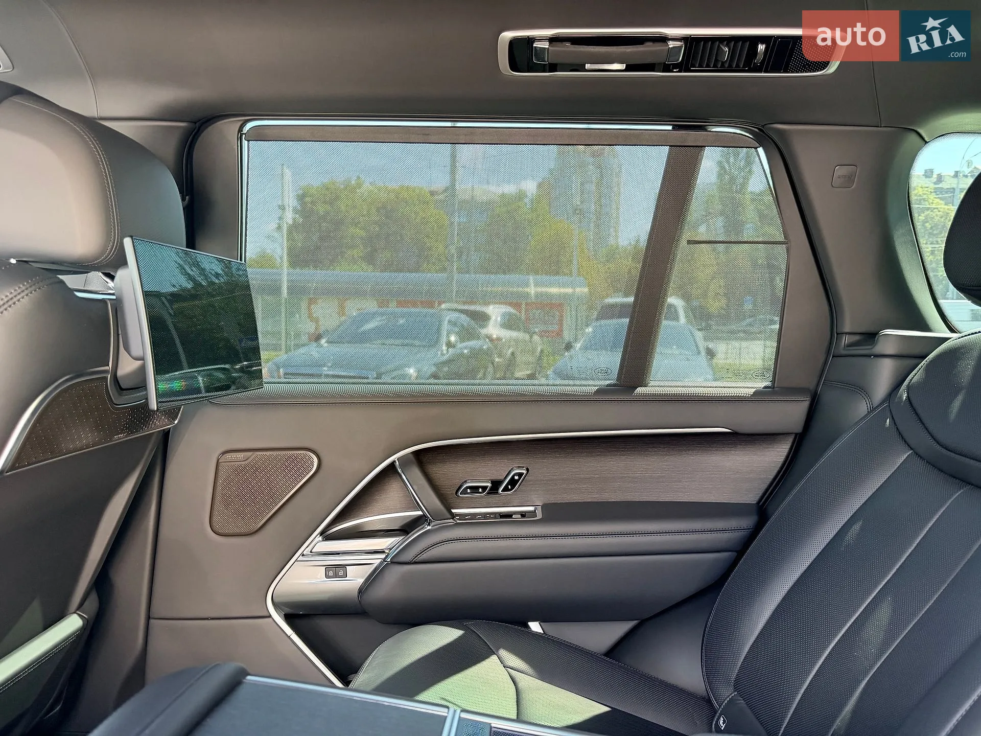 2025 Land Rover Range Rover - мініатюра 15