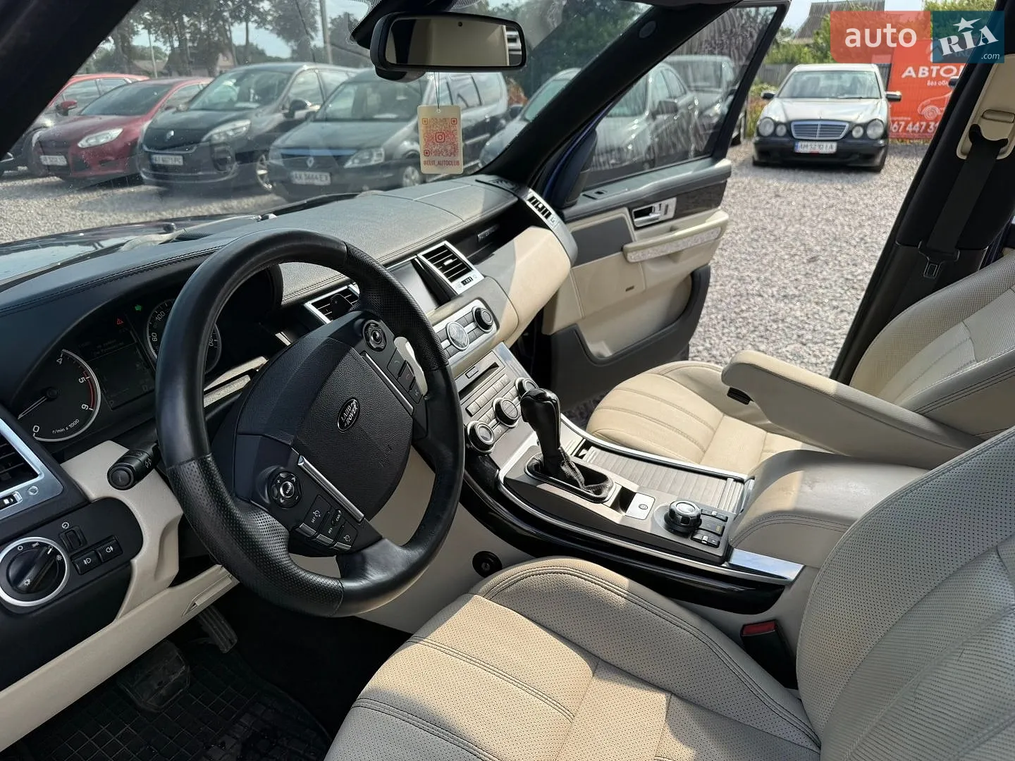 2010 Land Rover Range Rover - мініатюра 17