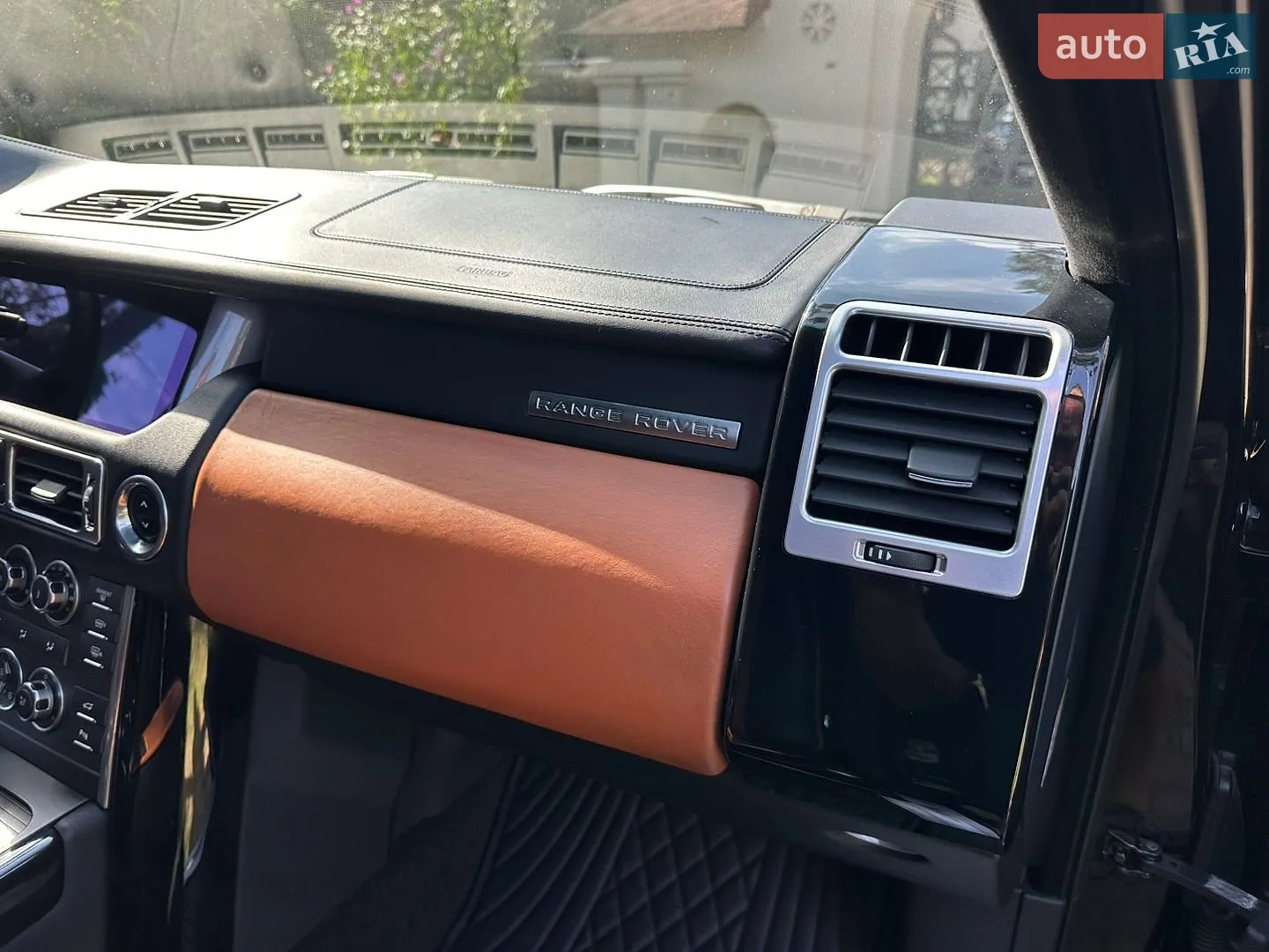2010 Land Rover Range Rover - мініатюра 116