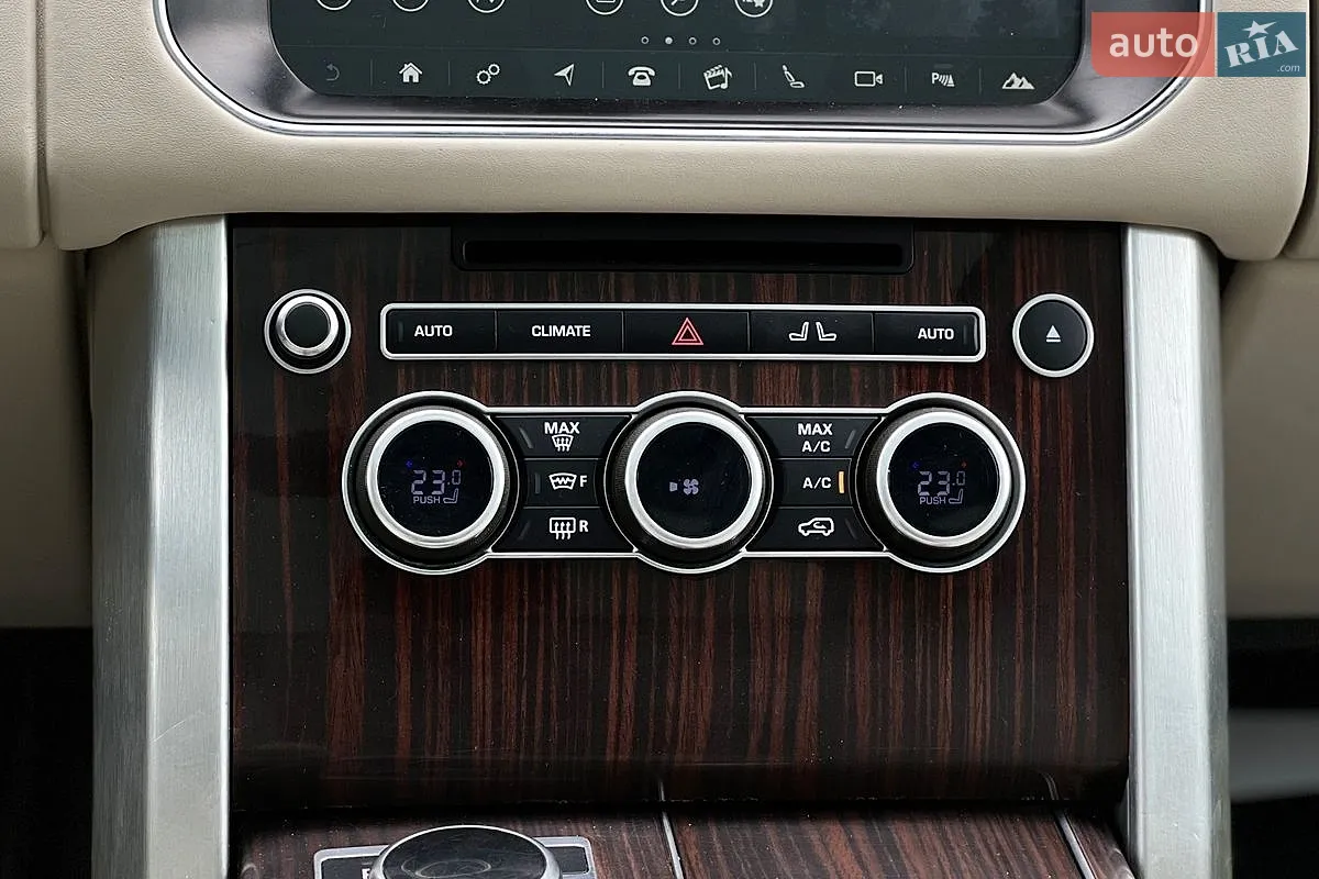 2017 Land Rover Range Rover - мініатюра 18