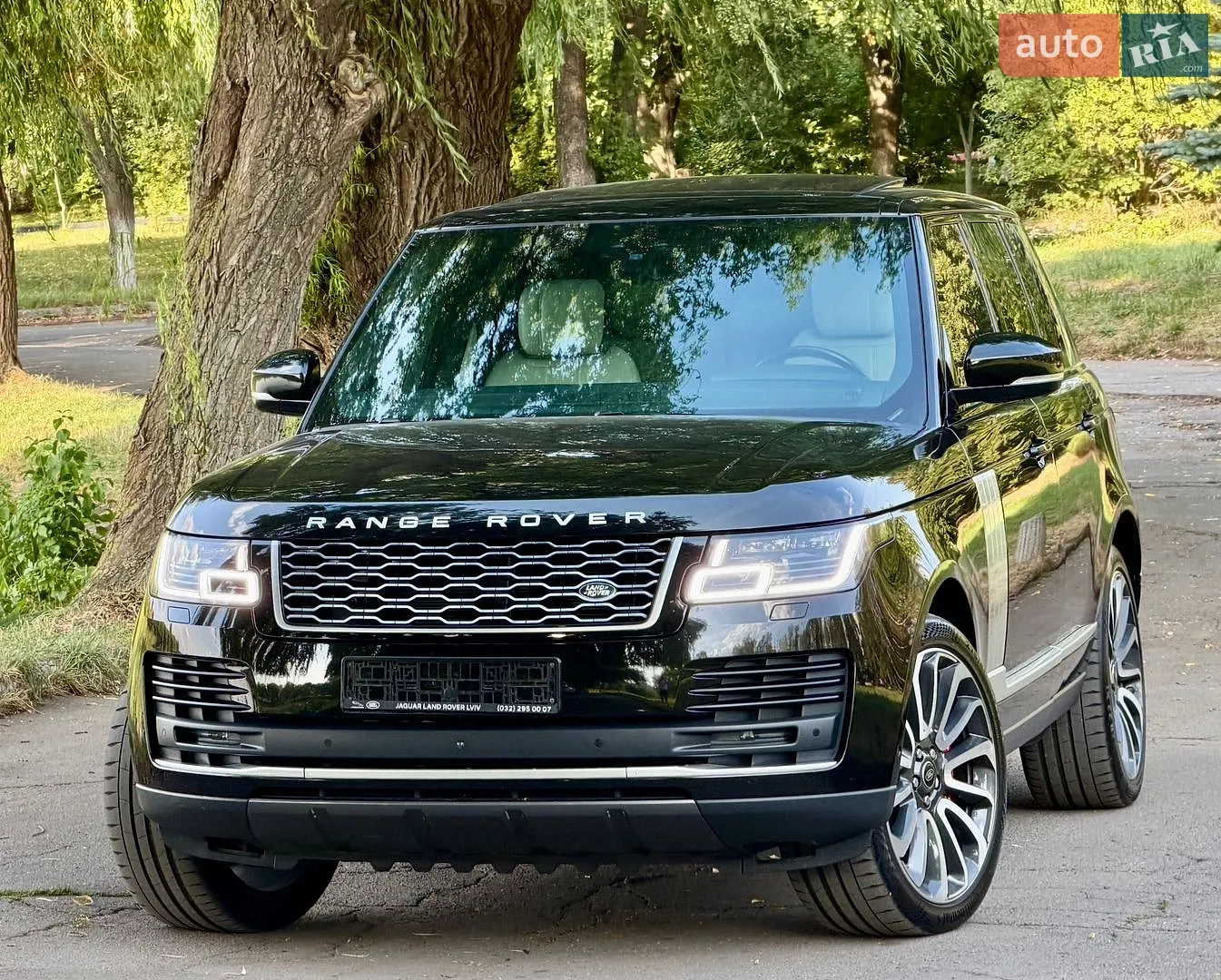 2020 Land Rover Range Rover - мініатюра 16