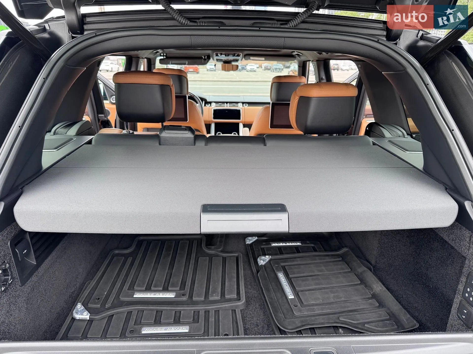 2018 Land Rover Range Rover - мініатюра 12