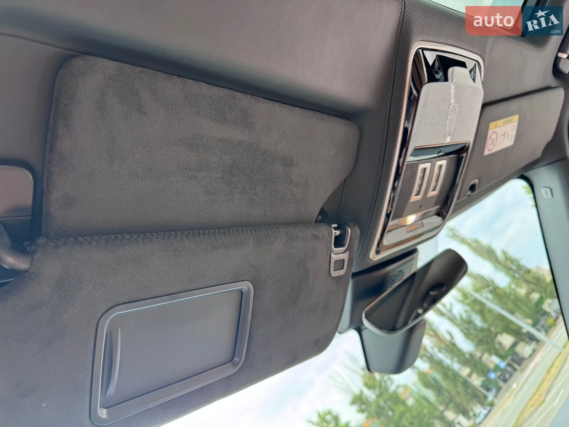 2018 Land Rover Range Rover - мініатюра 25