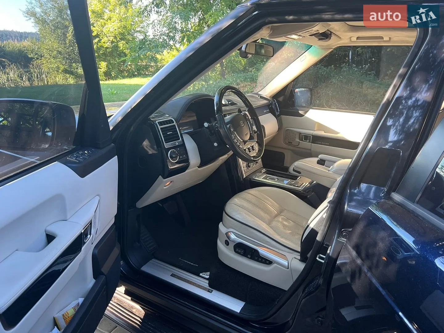 2012 Land Rover Range Rover - мініатюра 11