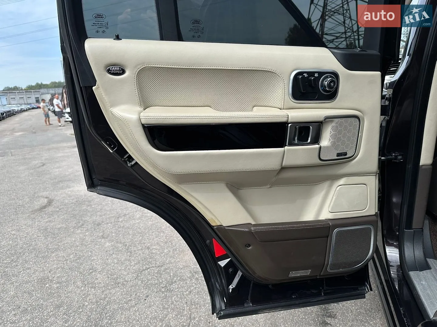 2011 Land Rover Range Rover - мініатюра 17