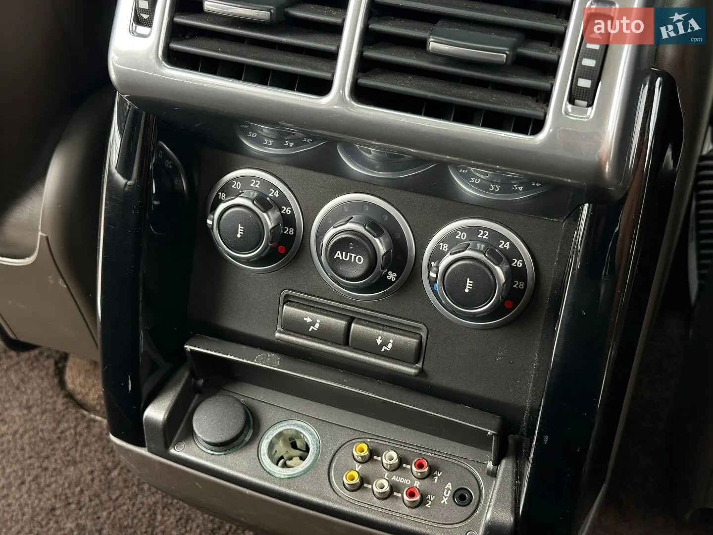 2011 Land Rover Range Rover - мініатюра 22