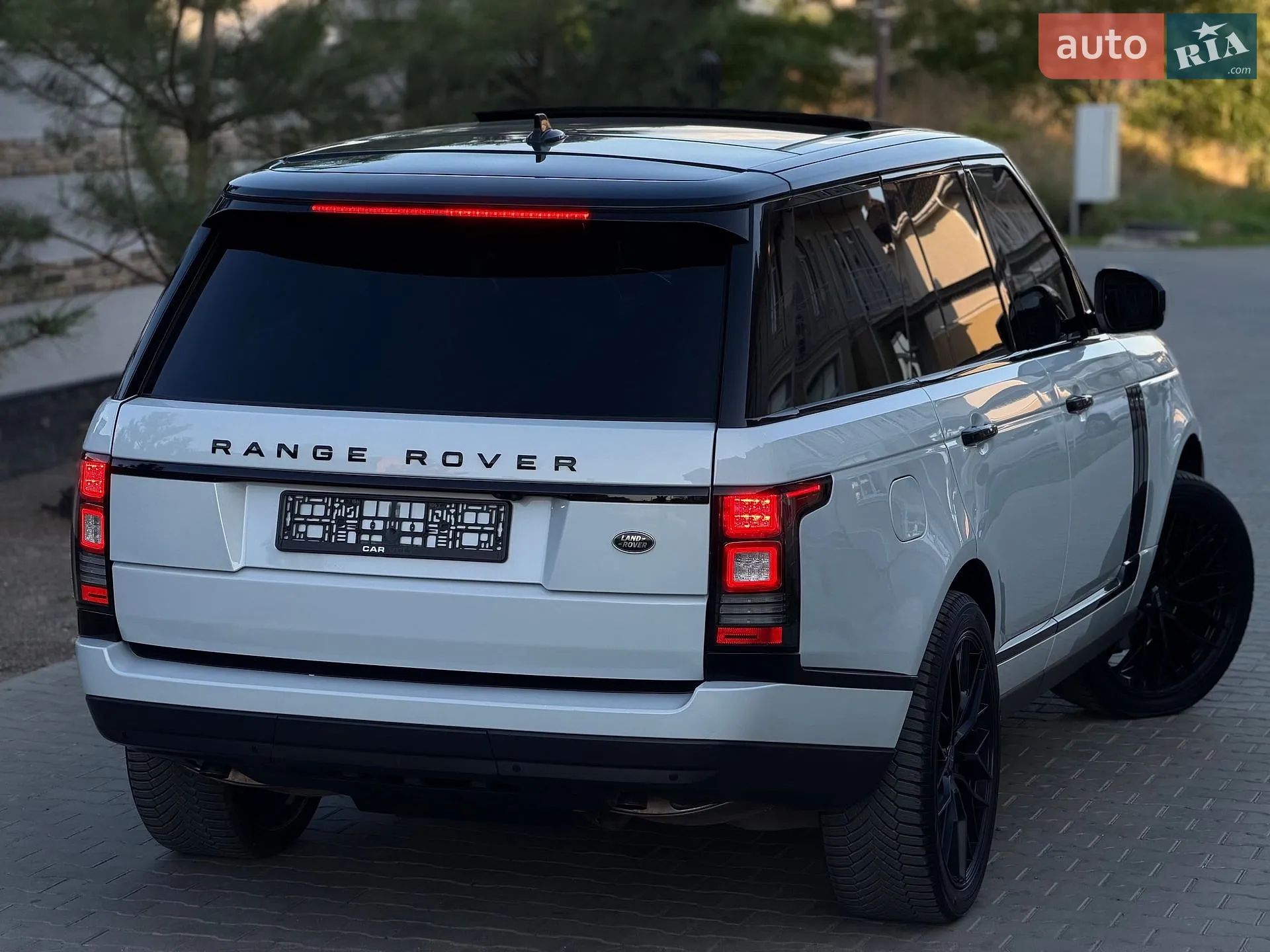2015 Land Rover Range Rover - мініатюра 18