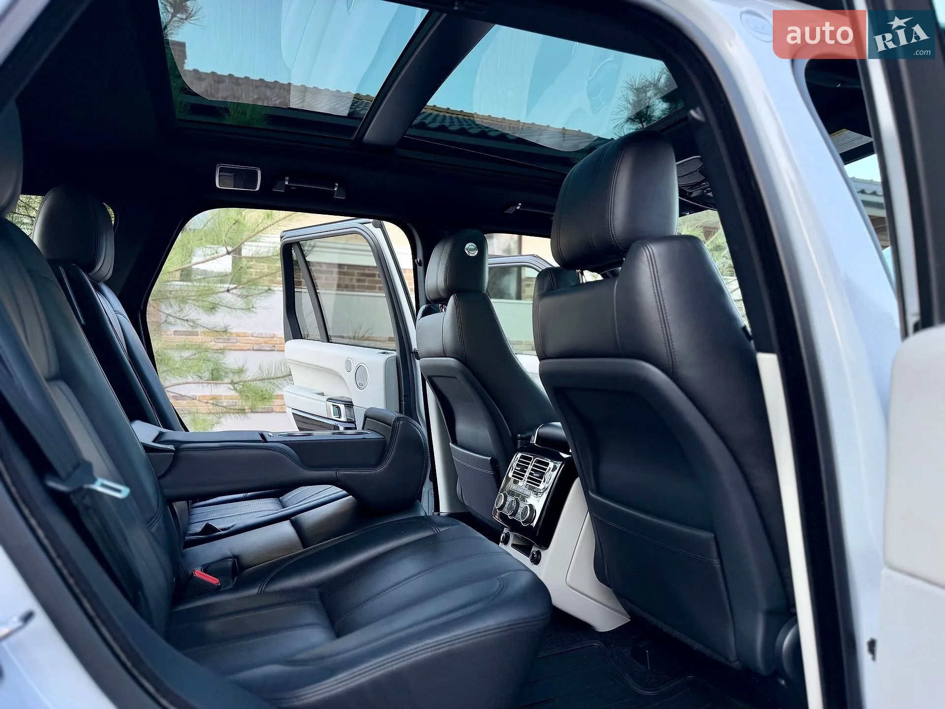 2015 Land Rover Range Rover - мініатюра 53