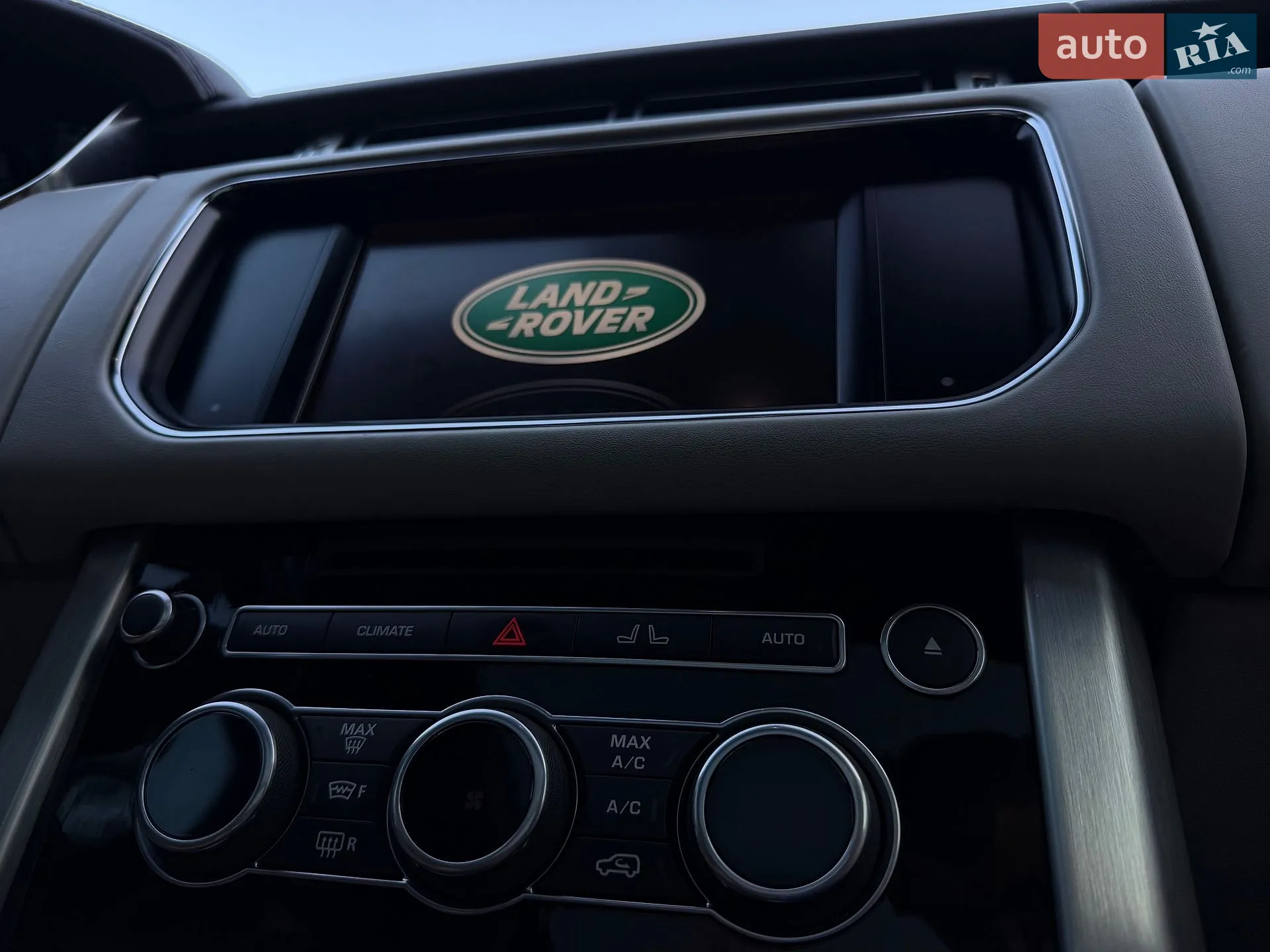 2015 Land Rover Range Rover - мініатюра 87
